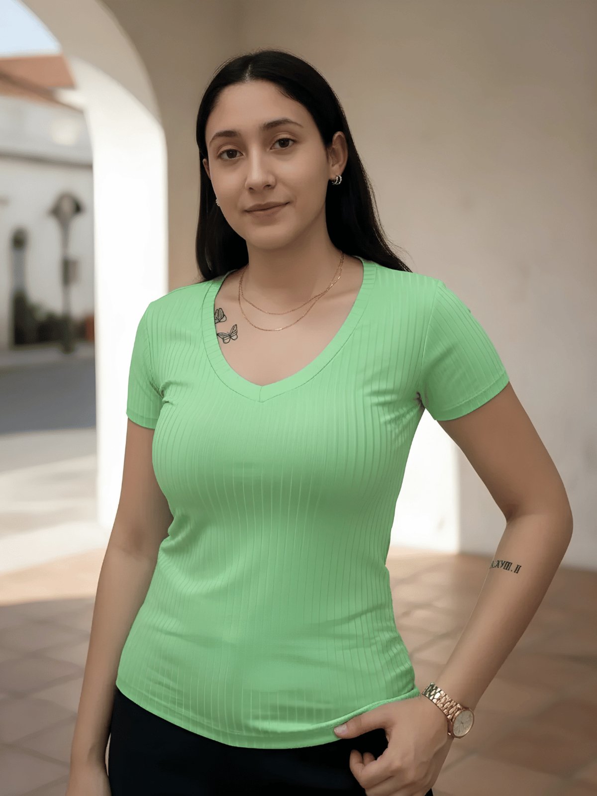 Blusa Feminina Gola V Canelada Lunender