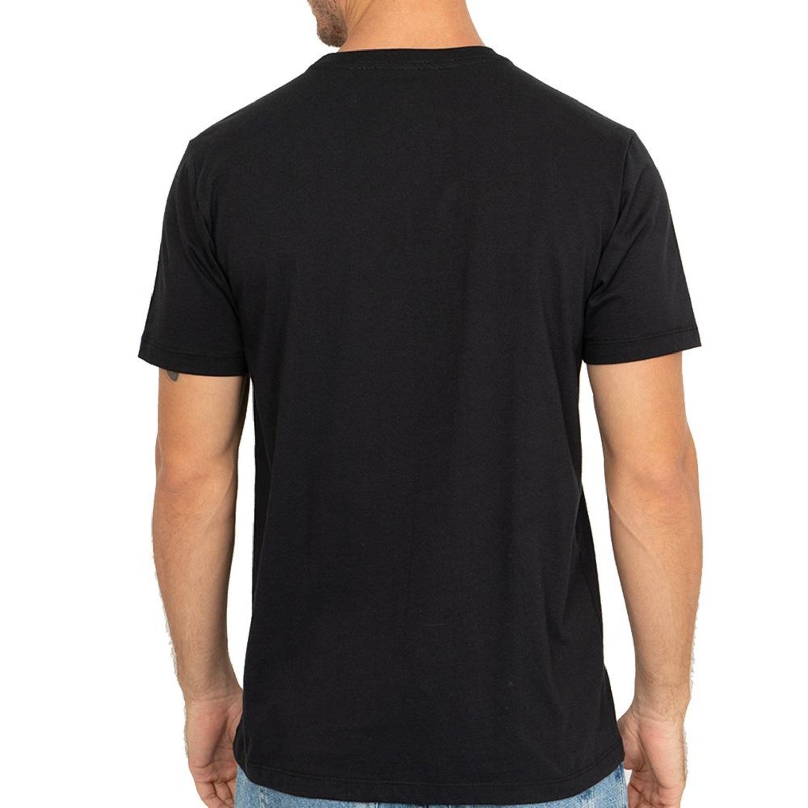Camiseta Quiksilver Emb Three Logo WT26 Masculina Preto