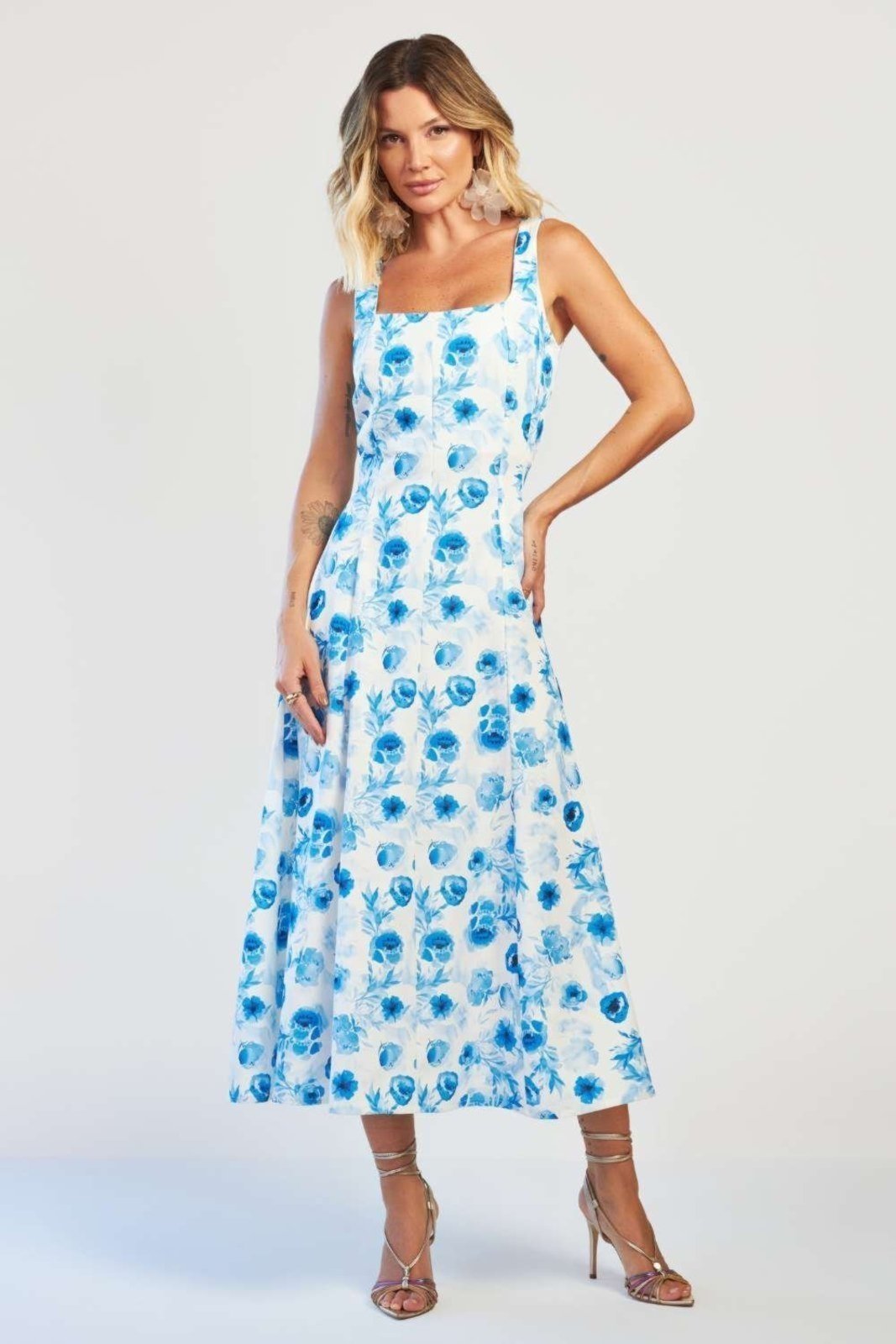 Vestido Vanibele Midi Floral