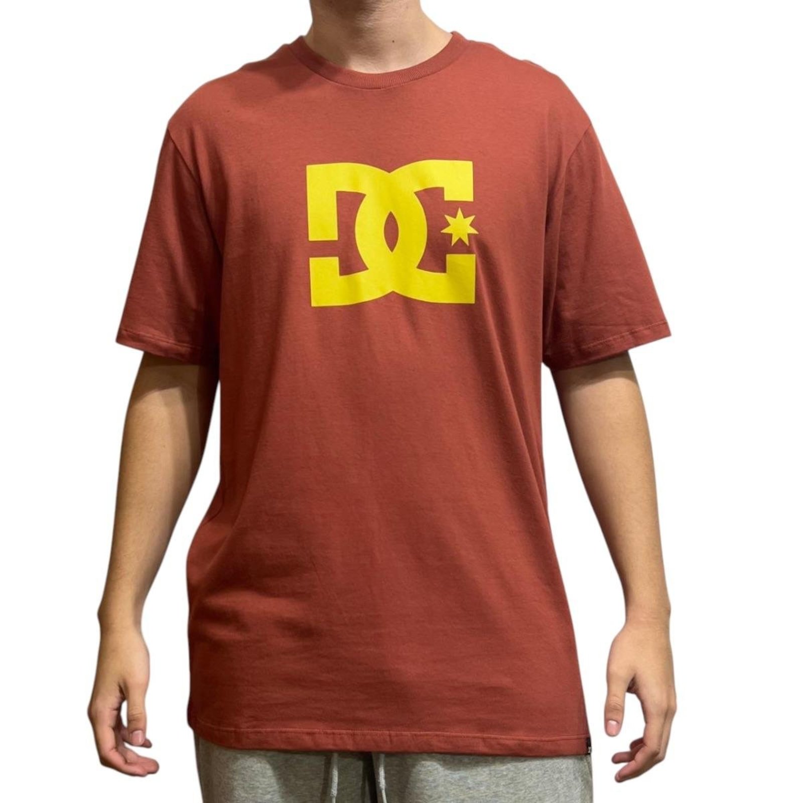 Camiseta m/c Star- Dc Shoes - Vermelho