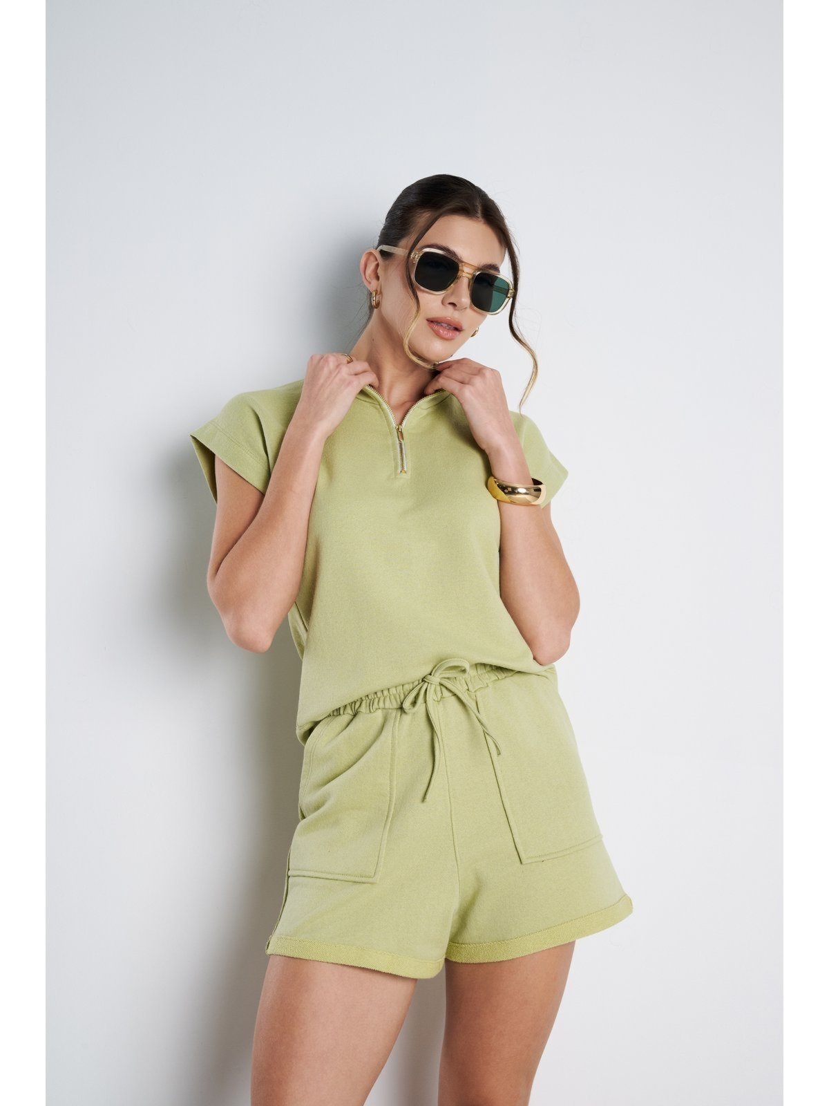 Short Feminino MeuJeans Amora Moletinho Verde Oliva