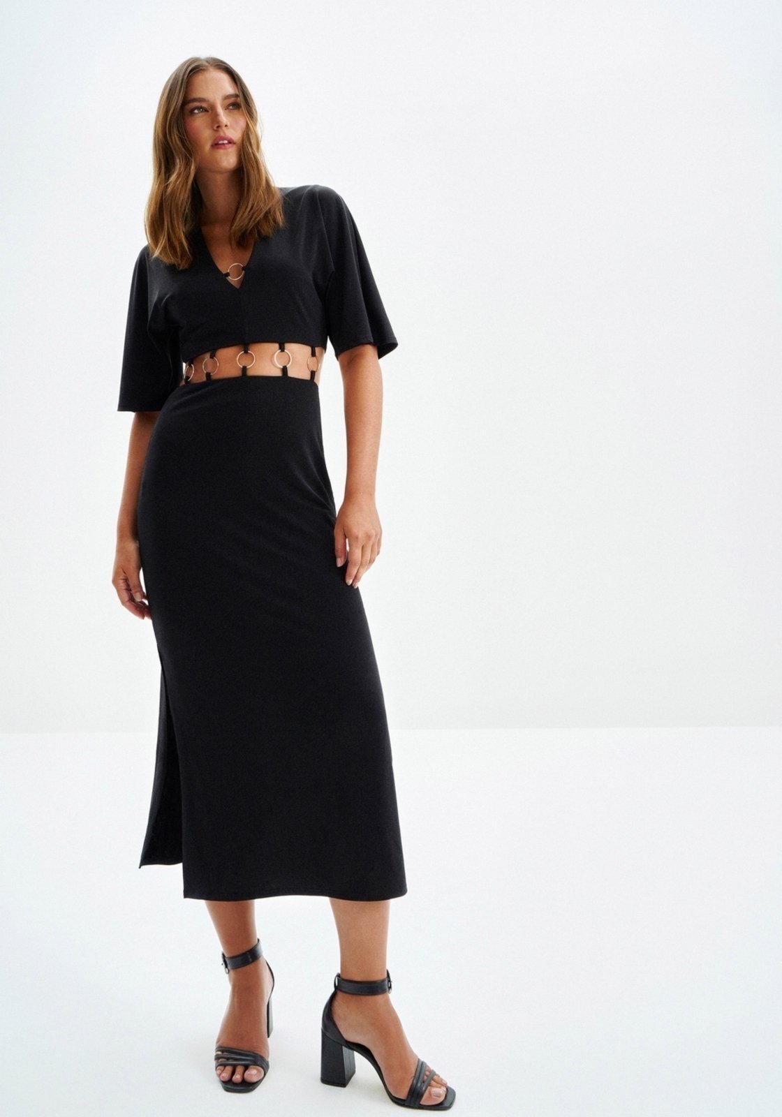 Vista 2 Vestido Midi em Malha Brilho com Cut Argolas Lez a Lez preto Lez a Lez preto