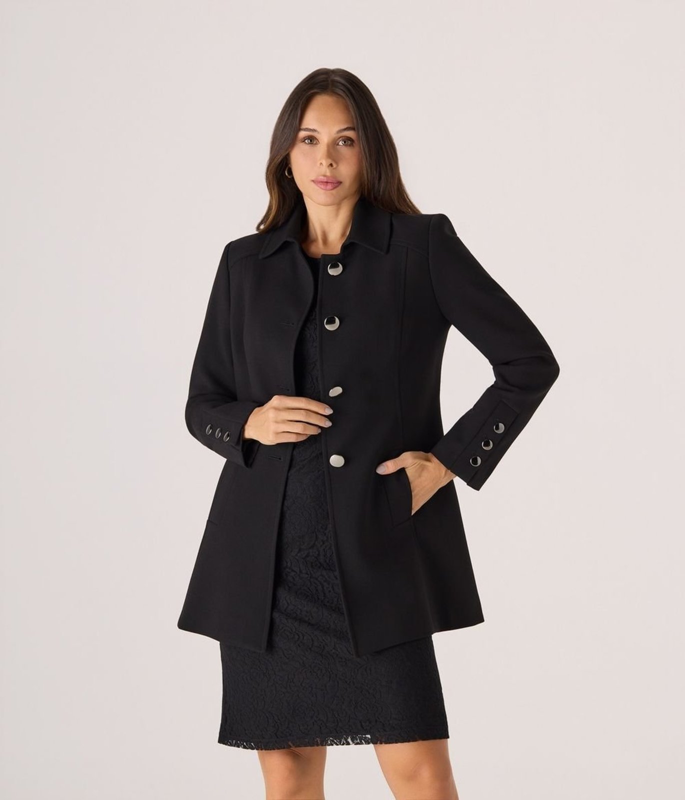 Casaco Makenji Medio Com Botao Metal Feminino Preto