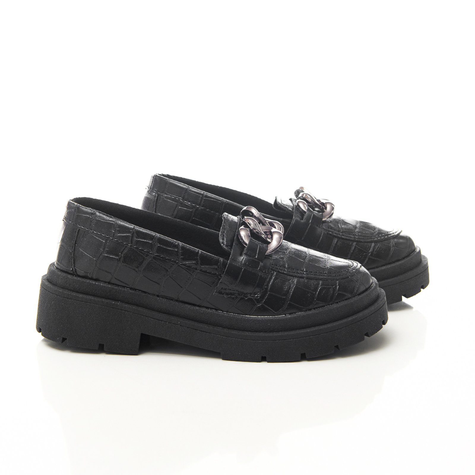 Sapato Mocassim Feminino Lidiane Com Corrente Oxford Tratorado Preto Croco