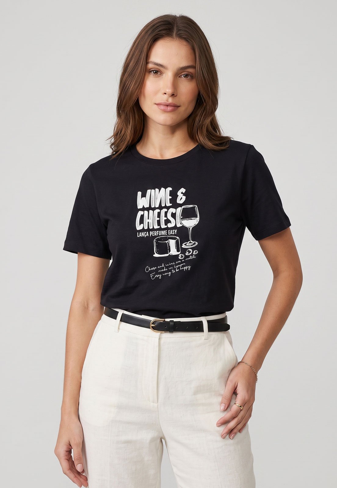 Camiseta Feminina Lança Perfume Estampa Wine & Cheese Preta