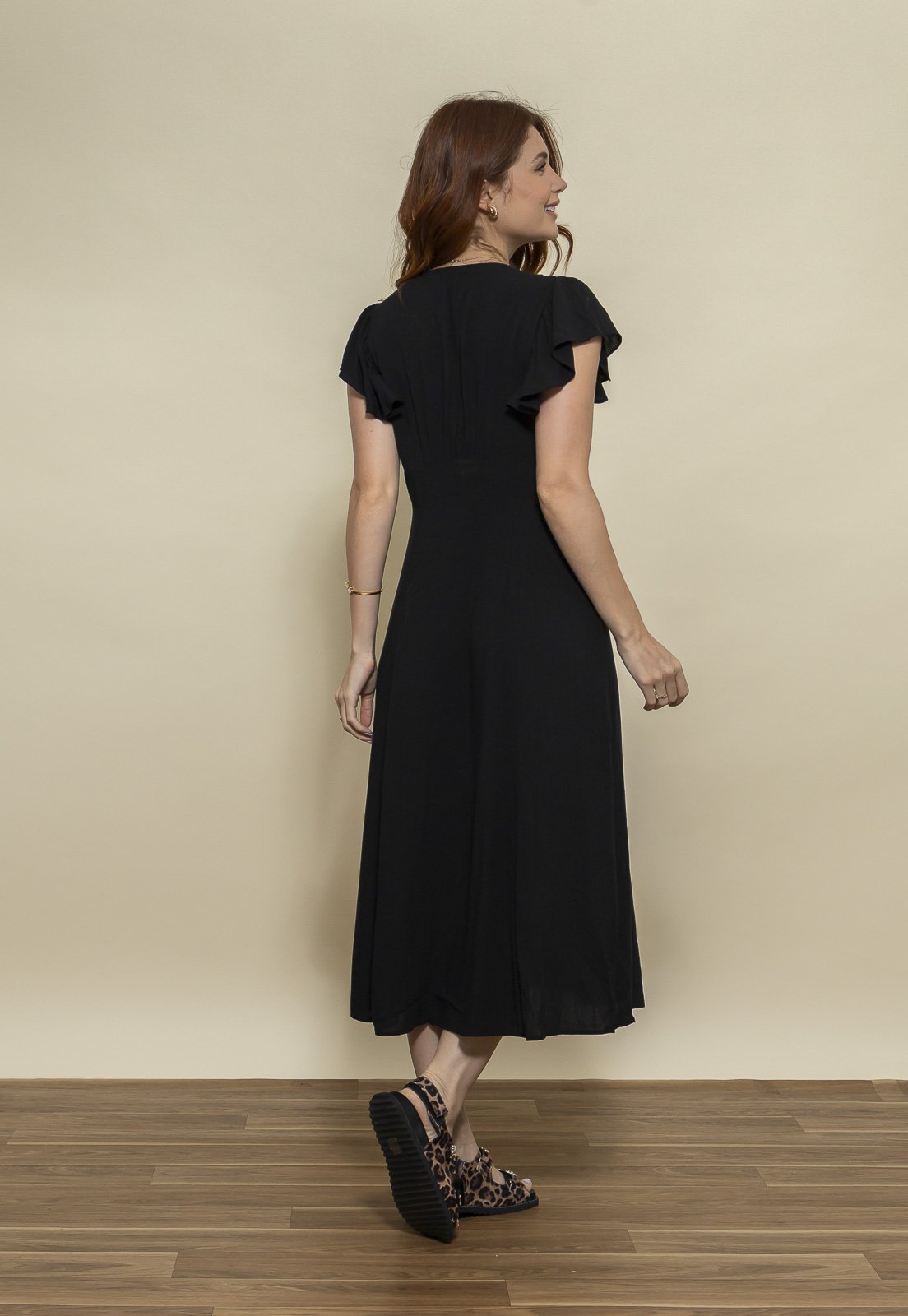 Vista 3 Vestido ônica Viscolinho Liso preto preto