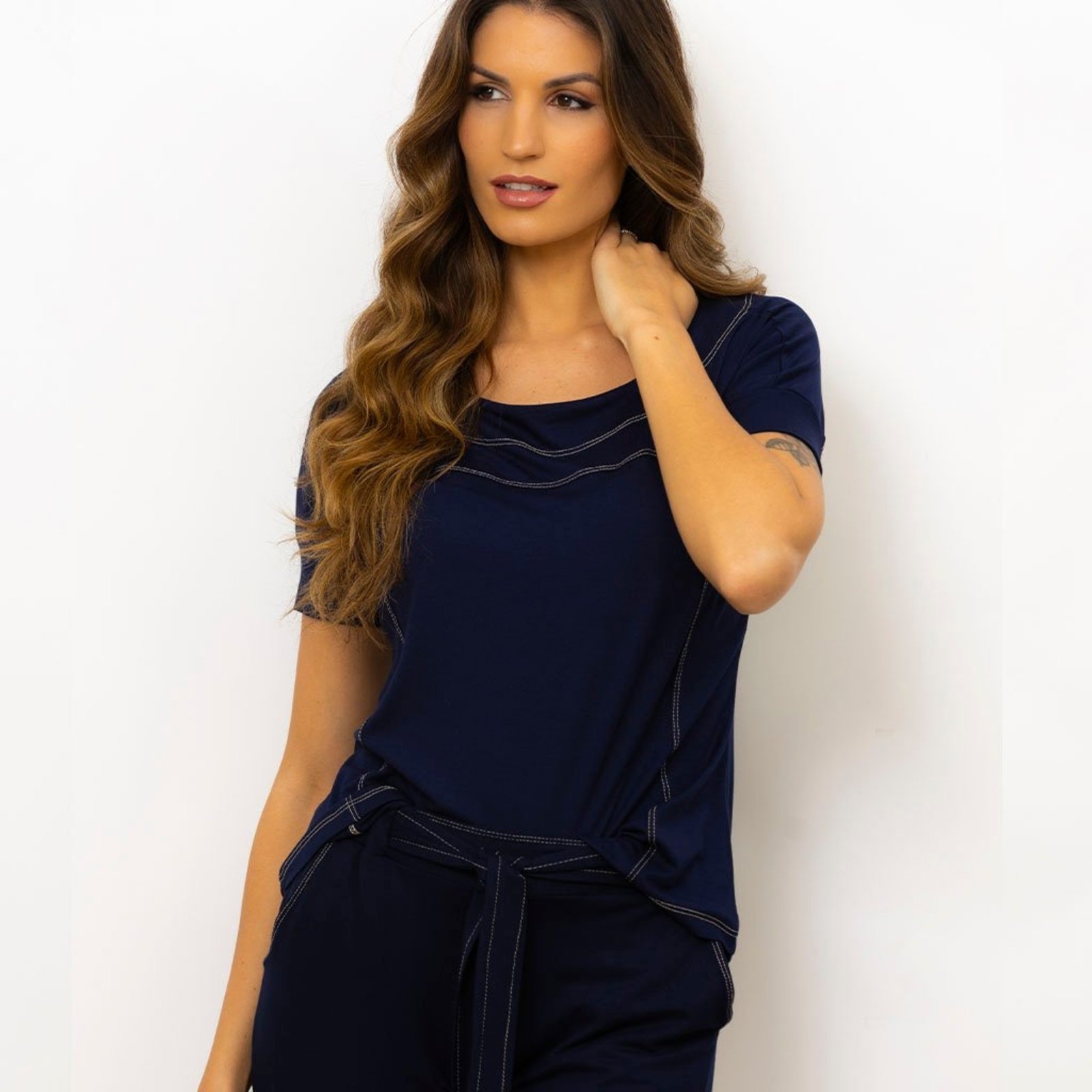 Blusa Detalhe me pesponto – 1841