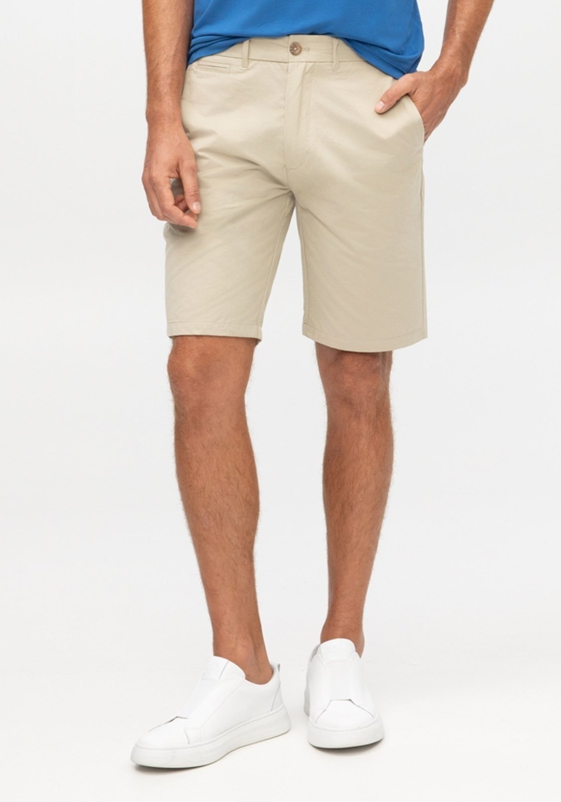 Bermuda Masculina Alfaiataria em Tecido Plano