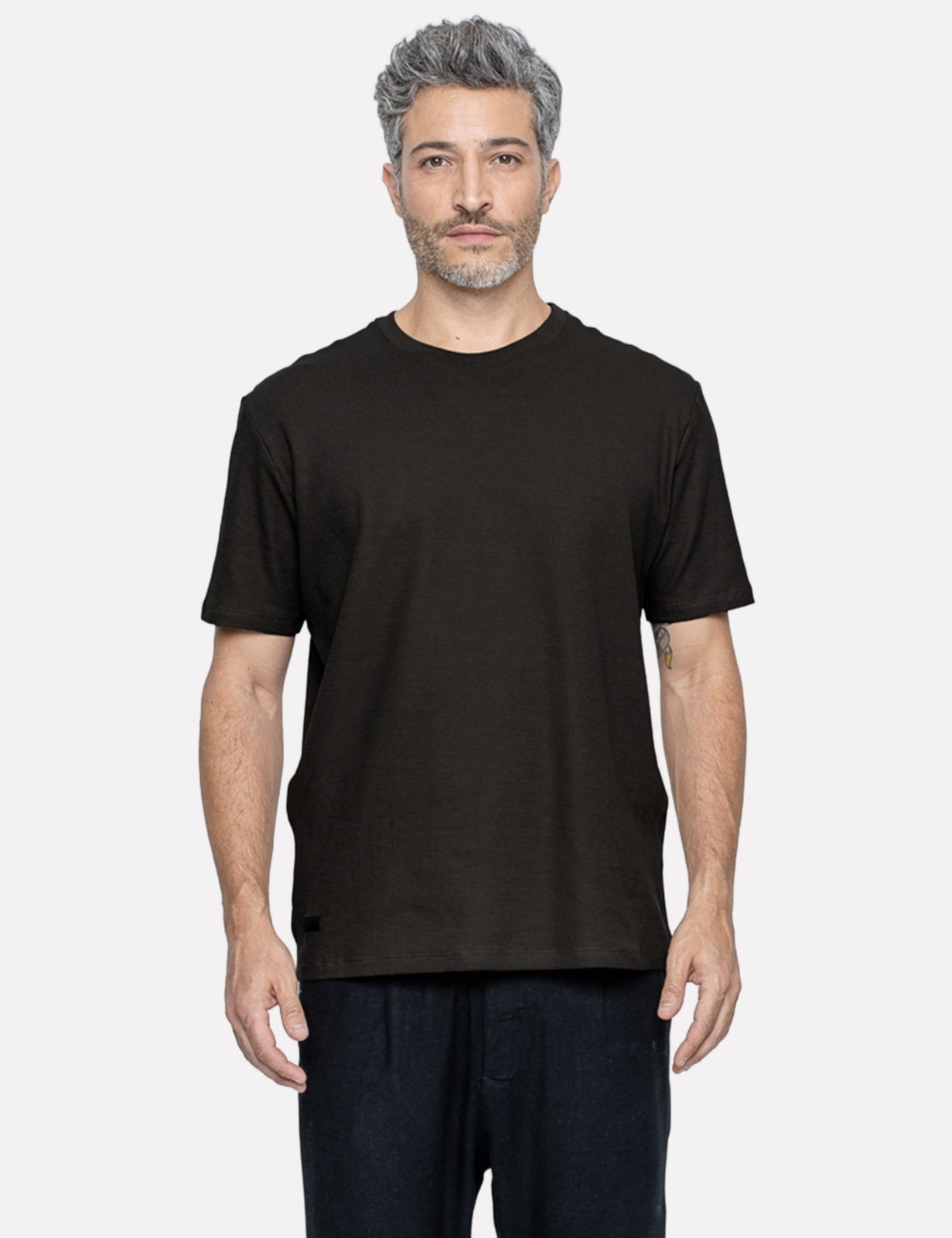 Camiseta K&J Black Masculina Regular Premium Tricot Preta