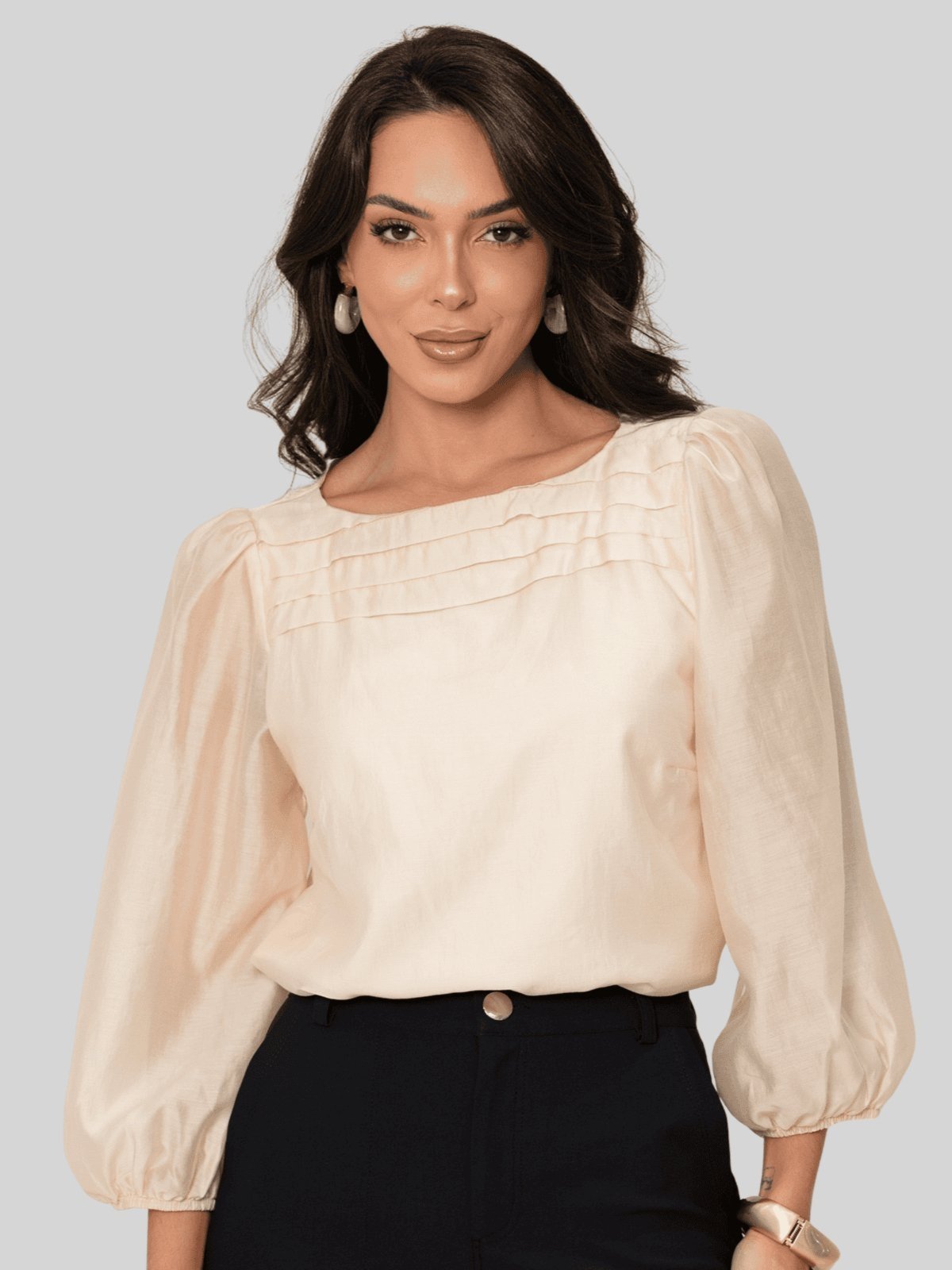 Blusa Miss e Misses Ivana Manga Longa C/Prega Frente Bege