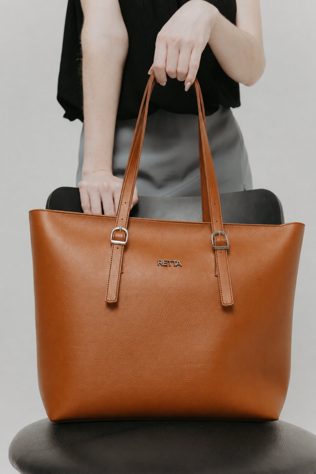 Bolsa Feminina Grande de Ombro Alça Regulável e Nécessaire Retta Preto