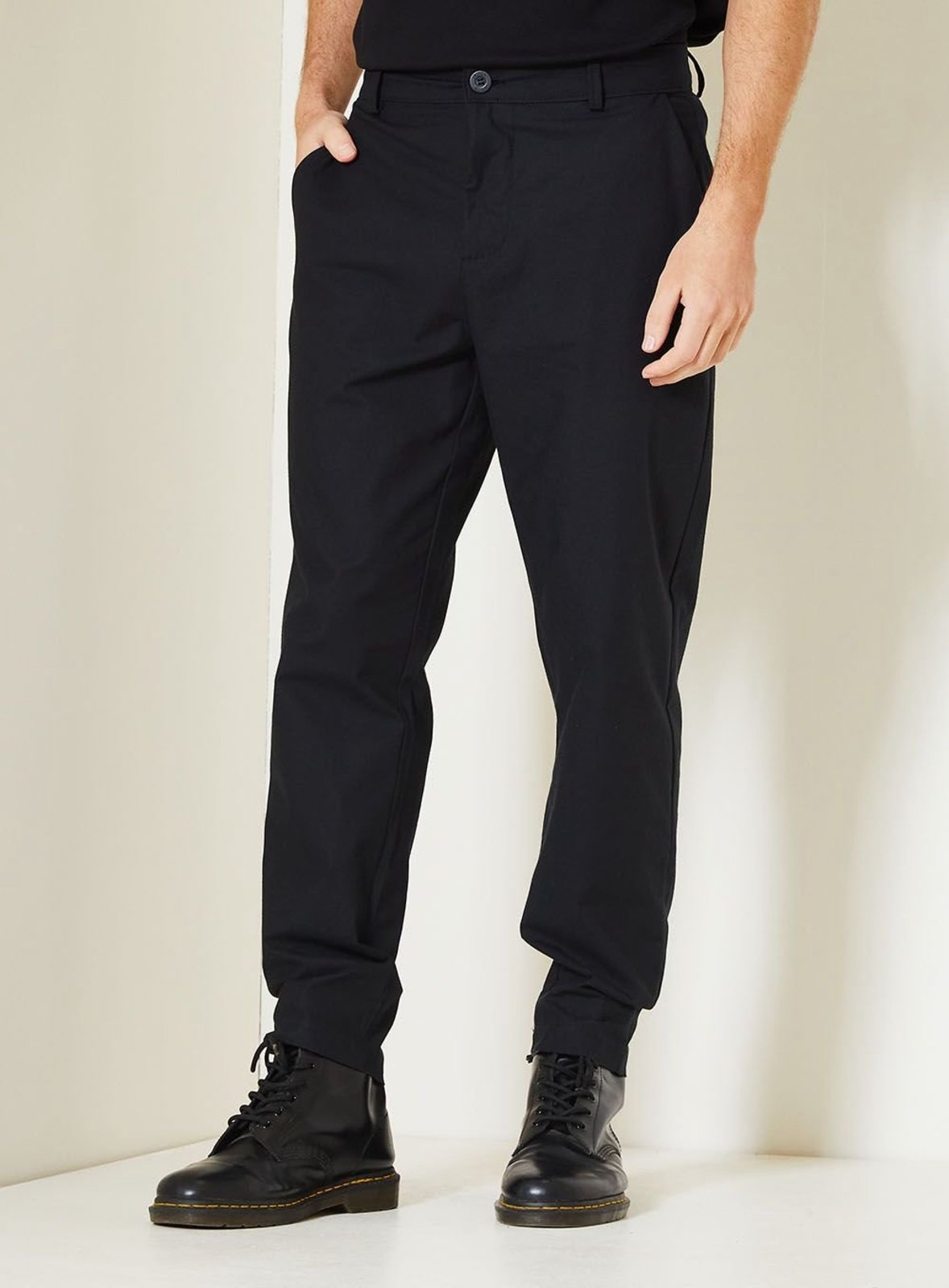 Calça Masculina Harry com Bolsos Faca Triton Preto
