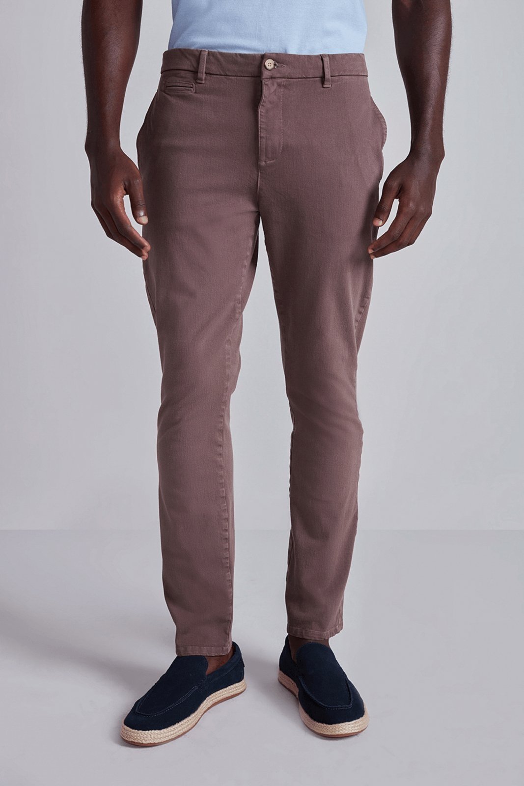 HIGHSTIL Calça Sarja Slim Fit – Marrom Médio