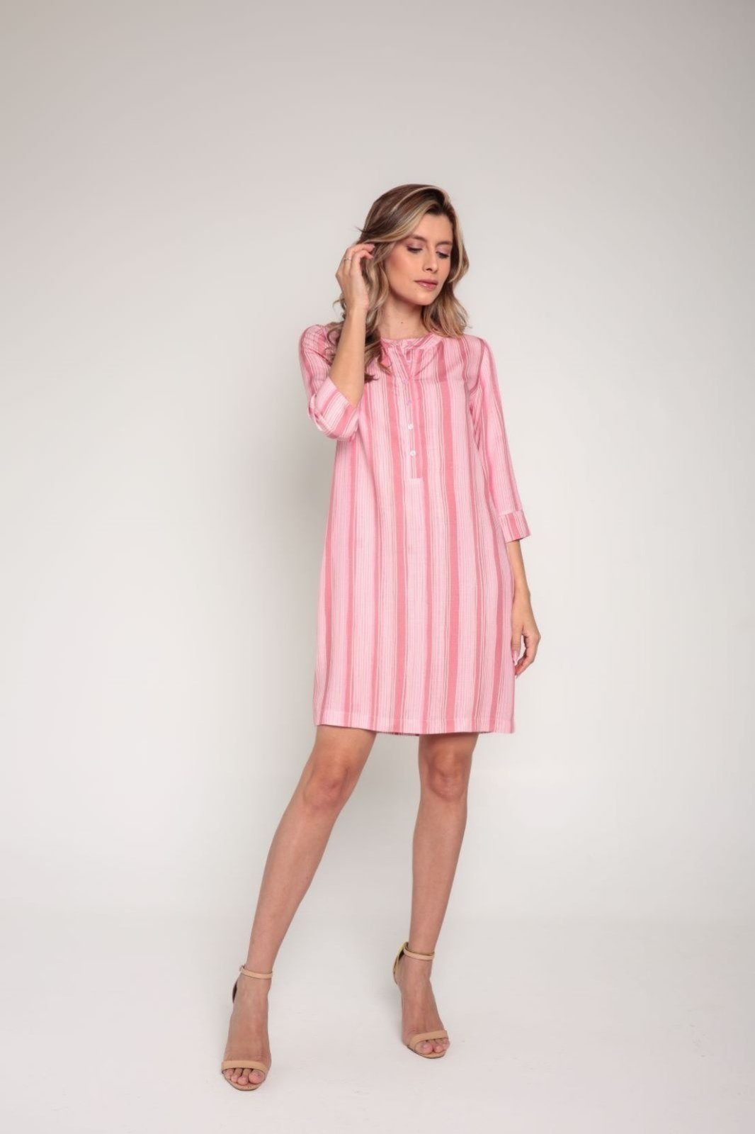 Vestido chemise fechada Ícone Fashion manga 3/4 listras rosê