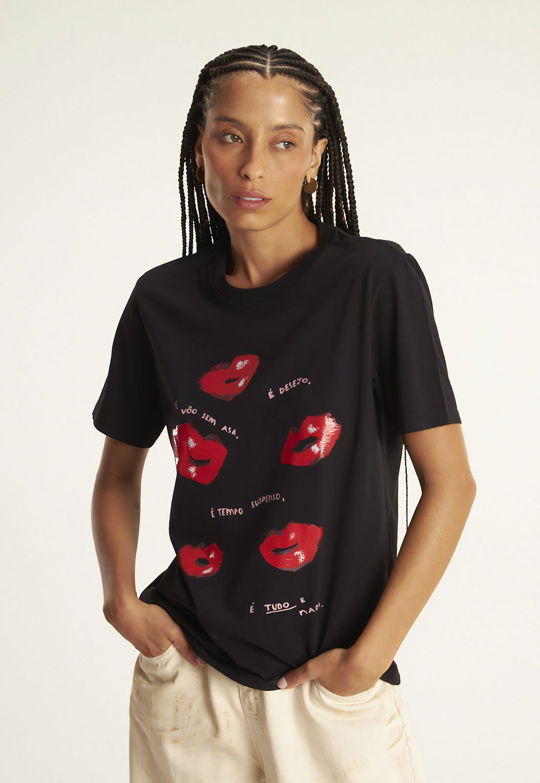 Camiseta Cantão Reta Classic Desejo Preta