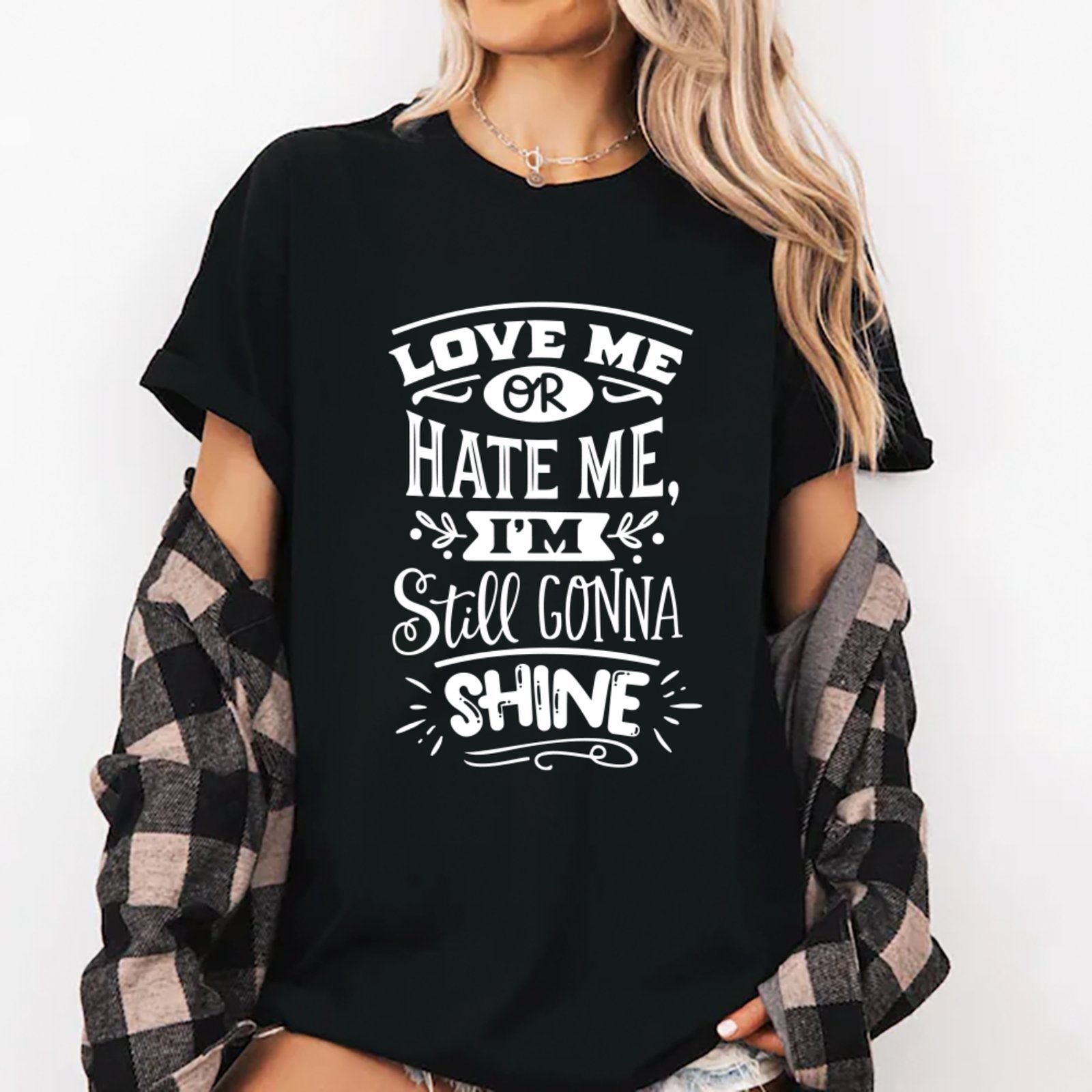 Vista 2 Camiseta Ousy Básica Love Me Or Hate Me Shine Estilo Meme Unissex branco ousy branco
