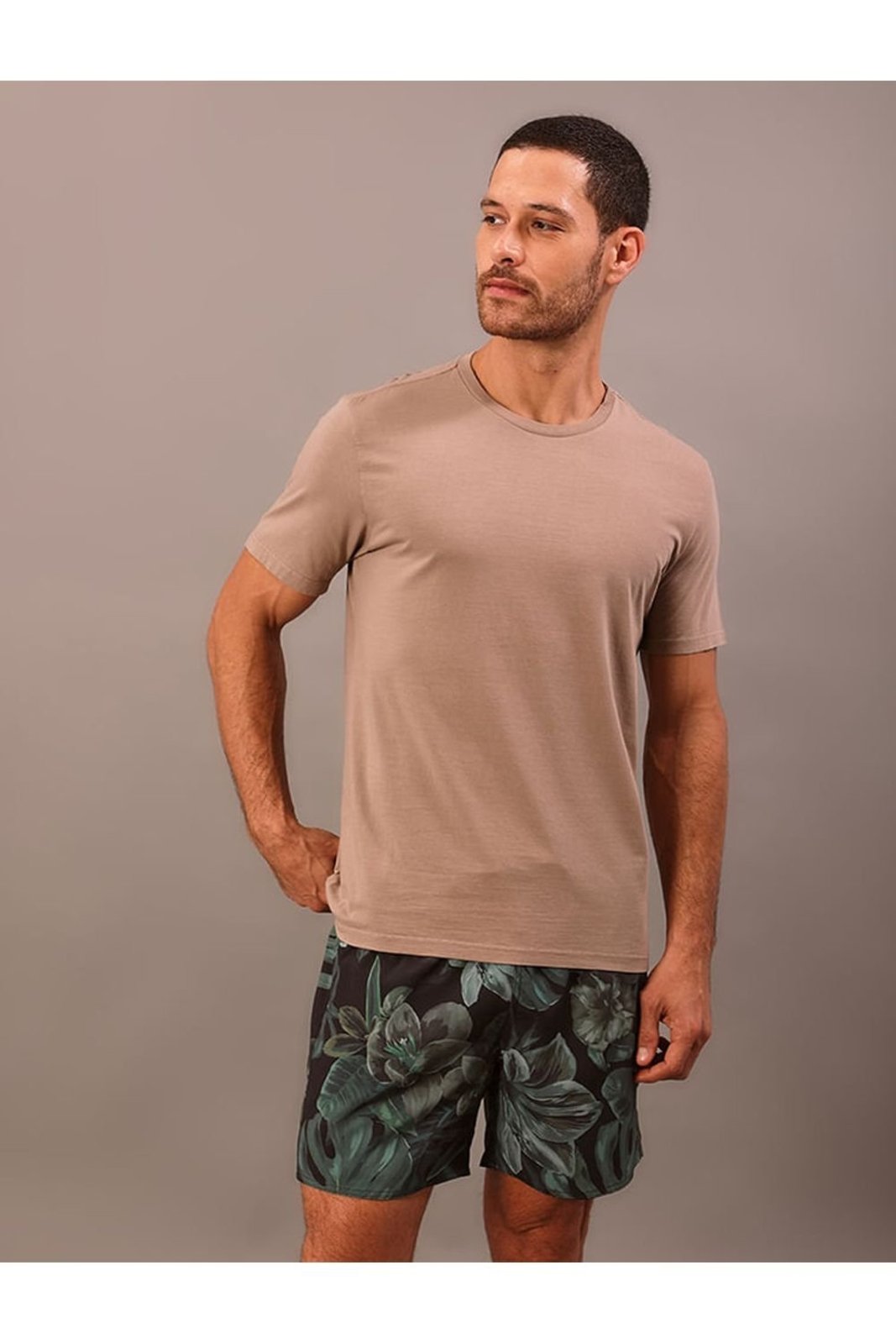 Camiseta Manga Curta Logo Costas Calvin Klein Swimwear - Caqui Medio Calvin Klein Swimwear