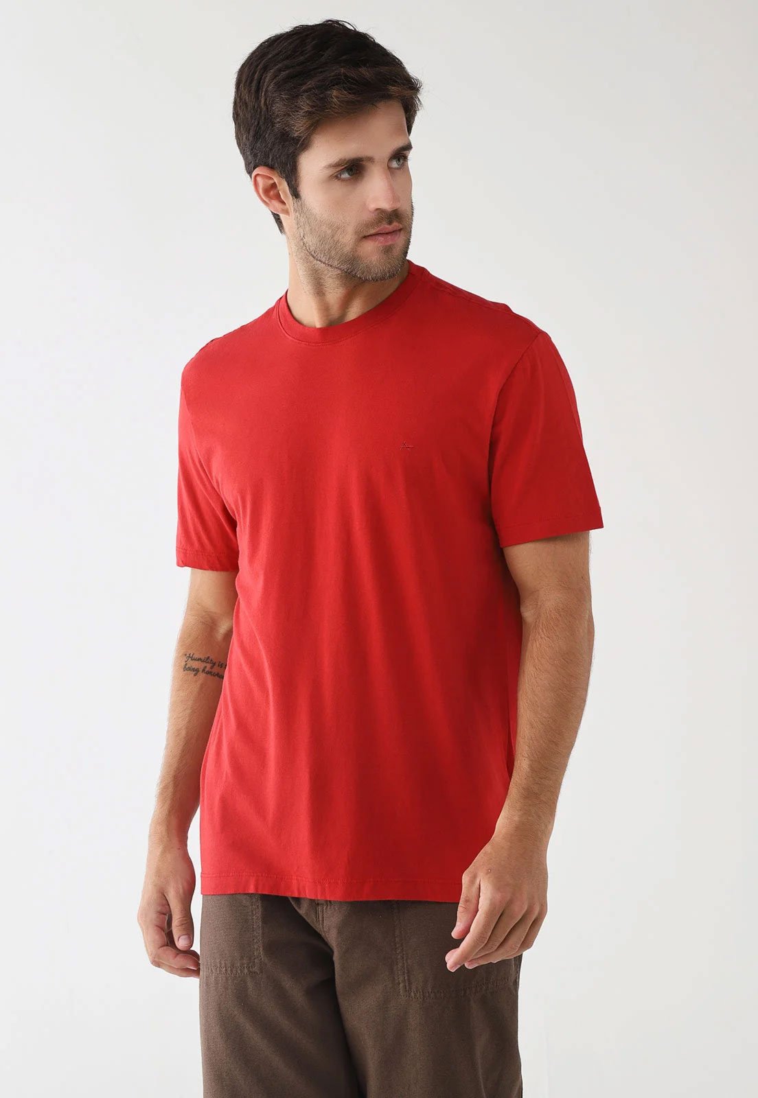 Camiseta Masculina Aramis Logo Bordado Vermelha