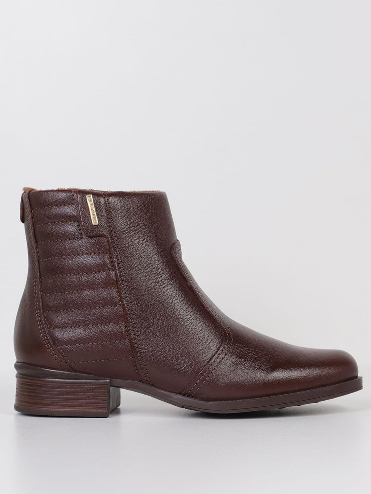 Bota Cano Curto Matelassê Pegada Feminina MARROM