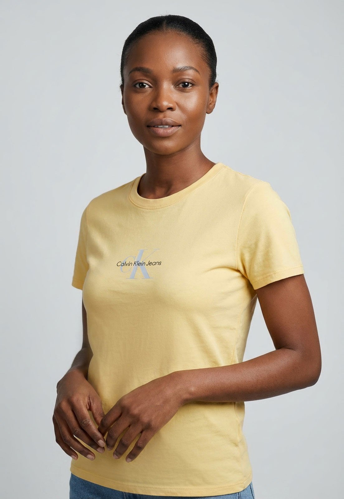 Vista 2 Camiseta Feminina Calvin Klein Jeans Reissue Centralizado Amarela amarelo Calvin Klein Jeans amarelo