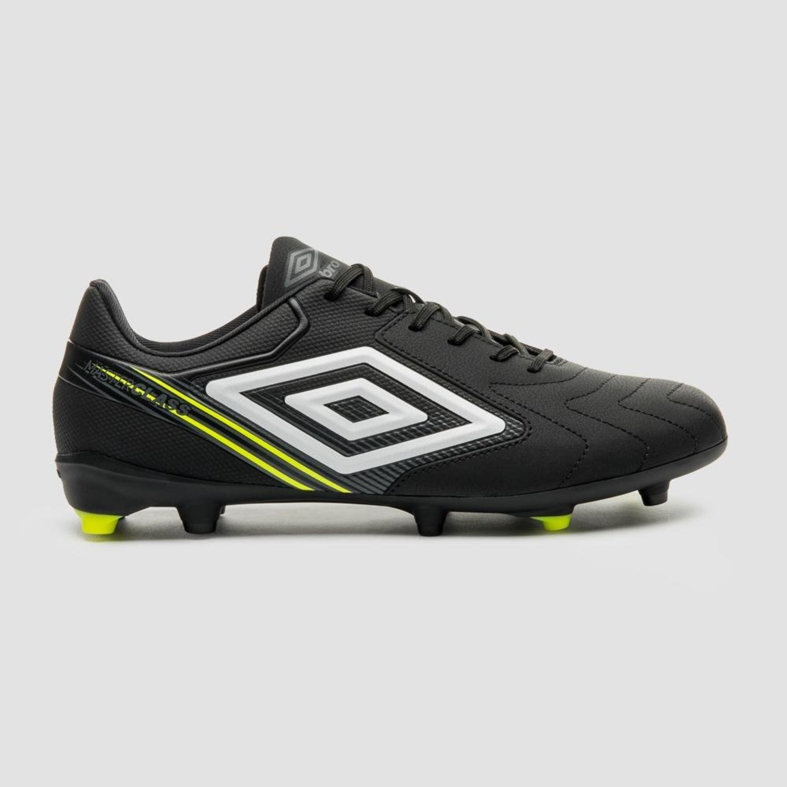 Chuteira Campo Umbro Master Class Club