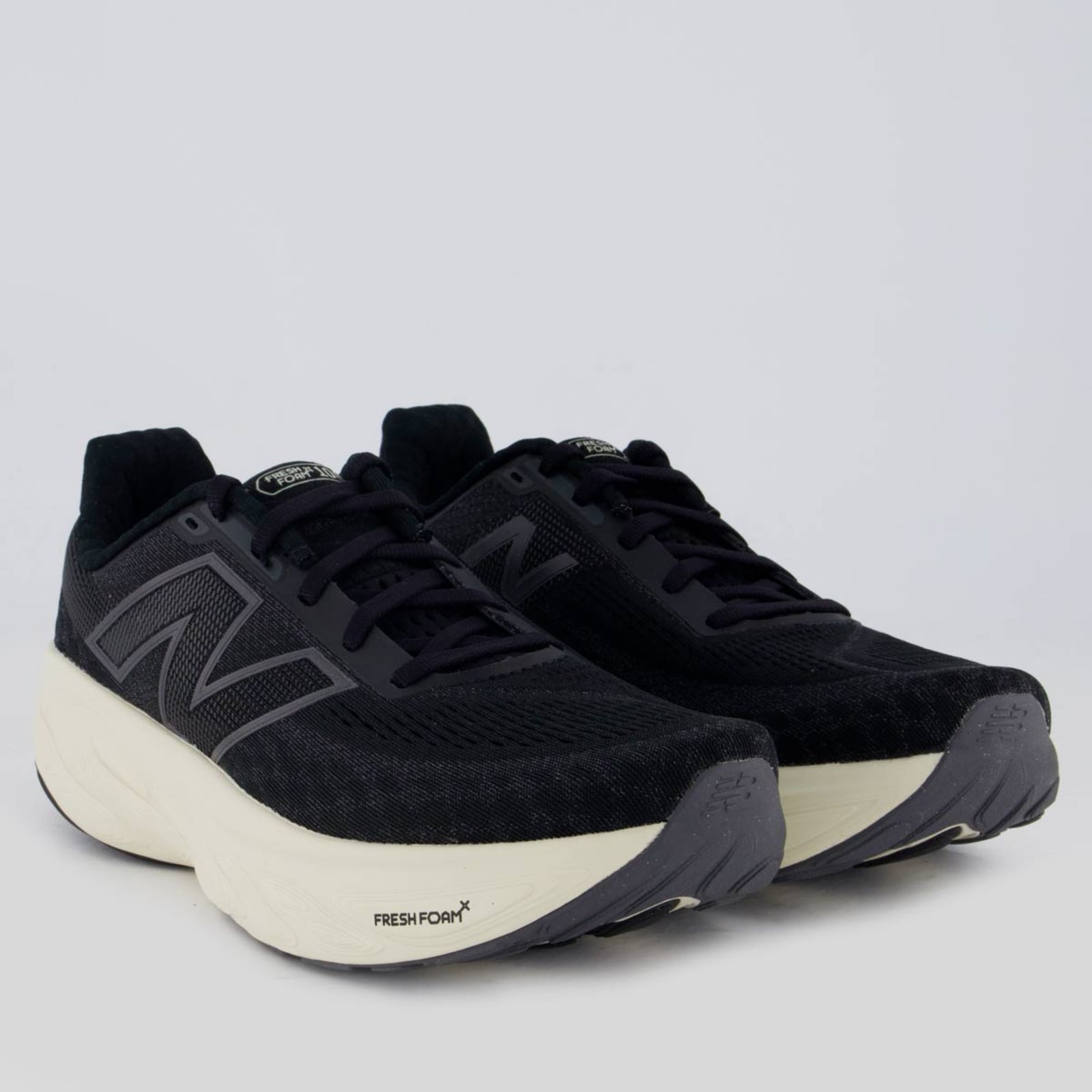 Vista 3 Tênis New Balance Fresh Foam X 1080 V14 Feminino e Bege preto New Balance preto