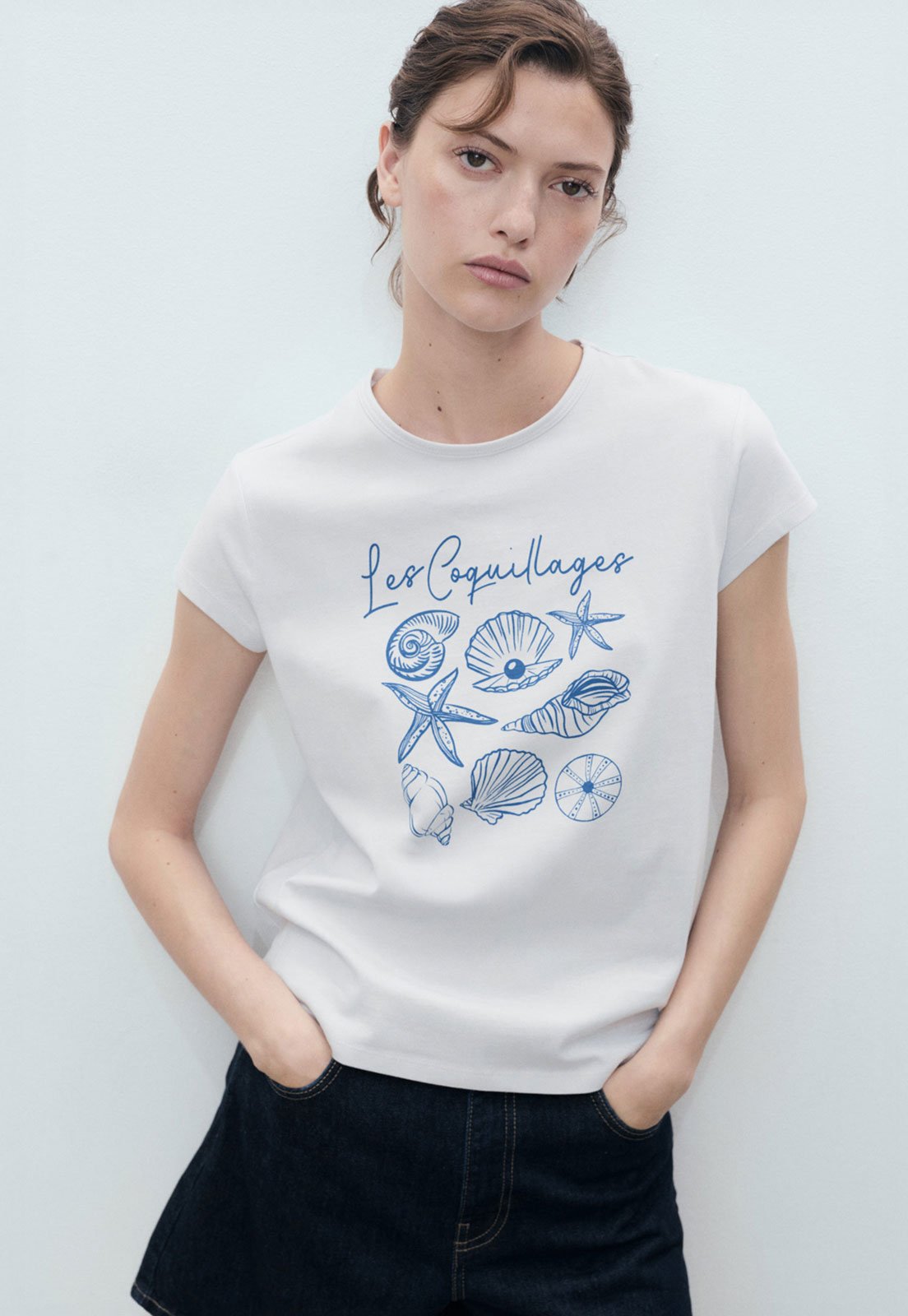 Camiseta Mango Reta Illustra Off-White