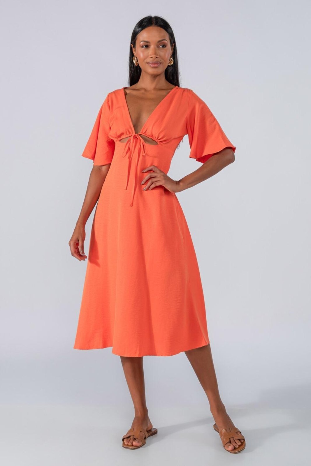 Vestido detalhe recorte no busto Laranja