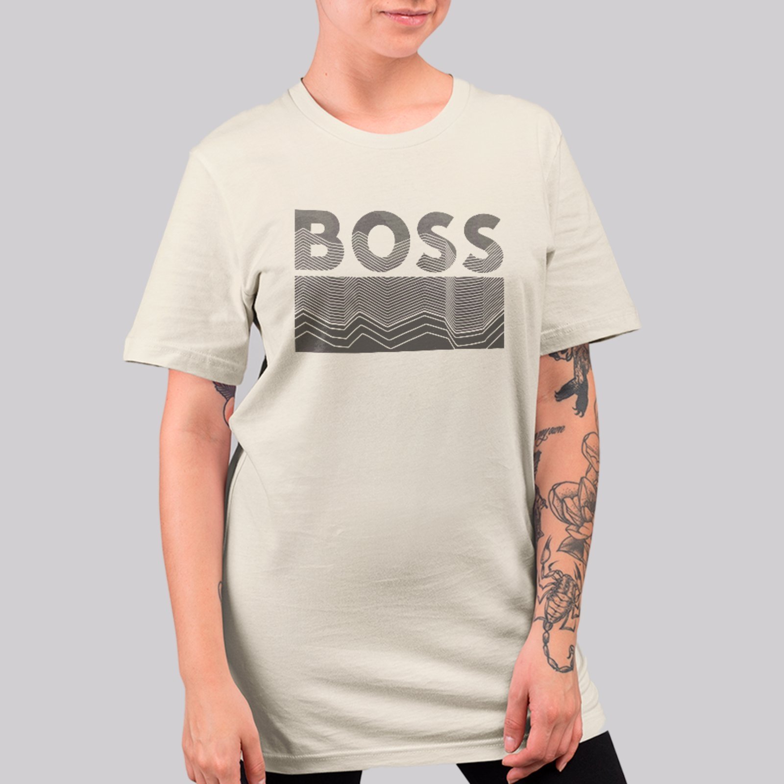 Vista 3 Camiseta Básica Boss Visual Minimalista Vibe Street Off White ousy off-white white ousy off-white white