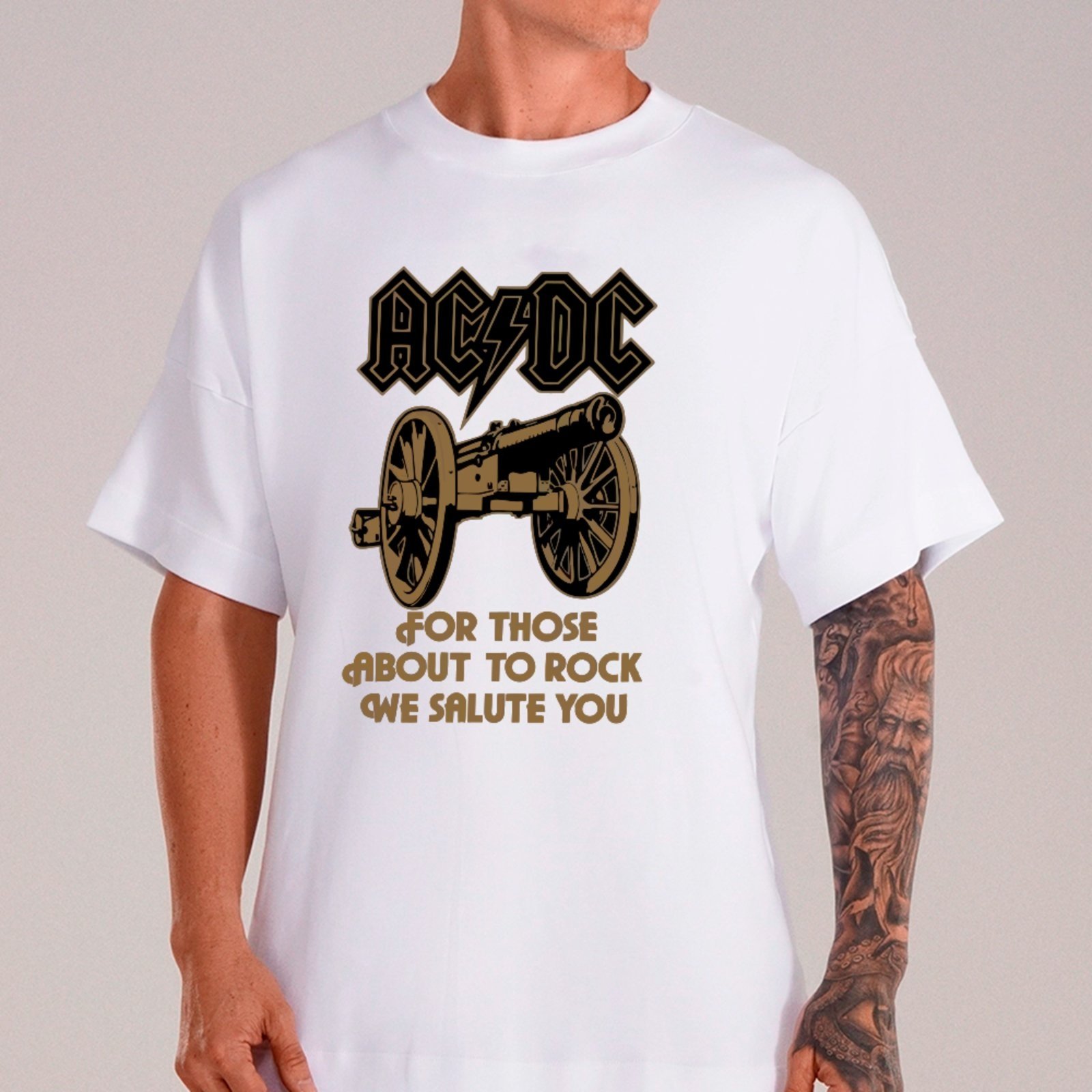 Vista 2 Camiseta Ousy Oversized AC DC Estampa Canhão Retrô Unissex preto ousy preto