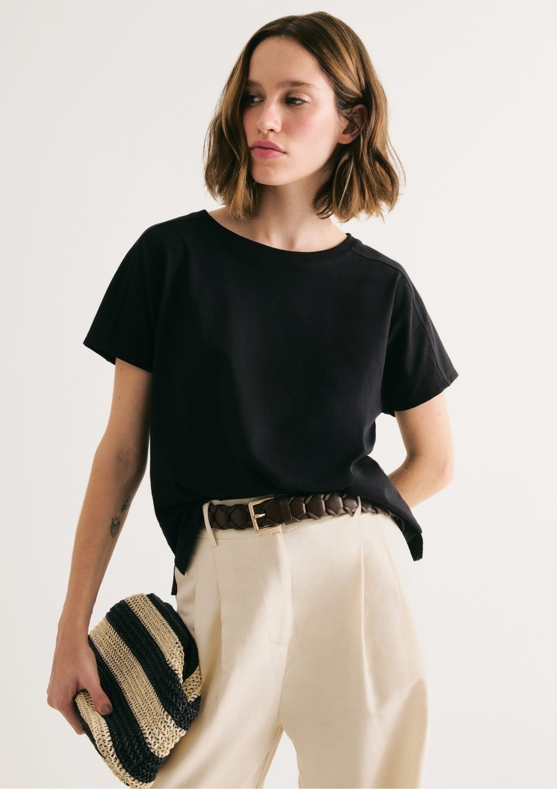 Vista 2 Blusa Feminina Regular Em Viscose Hering preto Hering preto