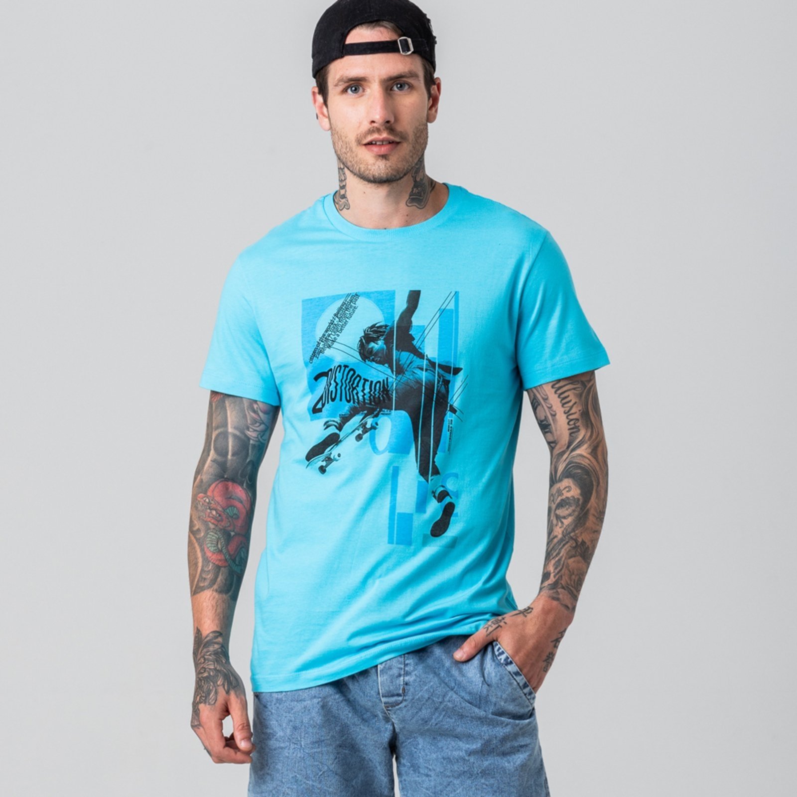 Camiseta Masculina Estampa Rock e Soda Tifany