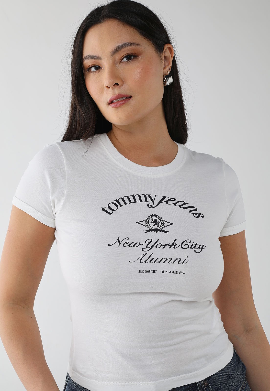 Vista 2 Camiseta Feminina Tommy Jeans Slim Crest NYC Branca branco Tommy Jeans branco