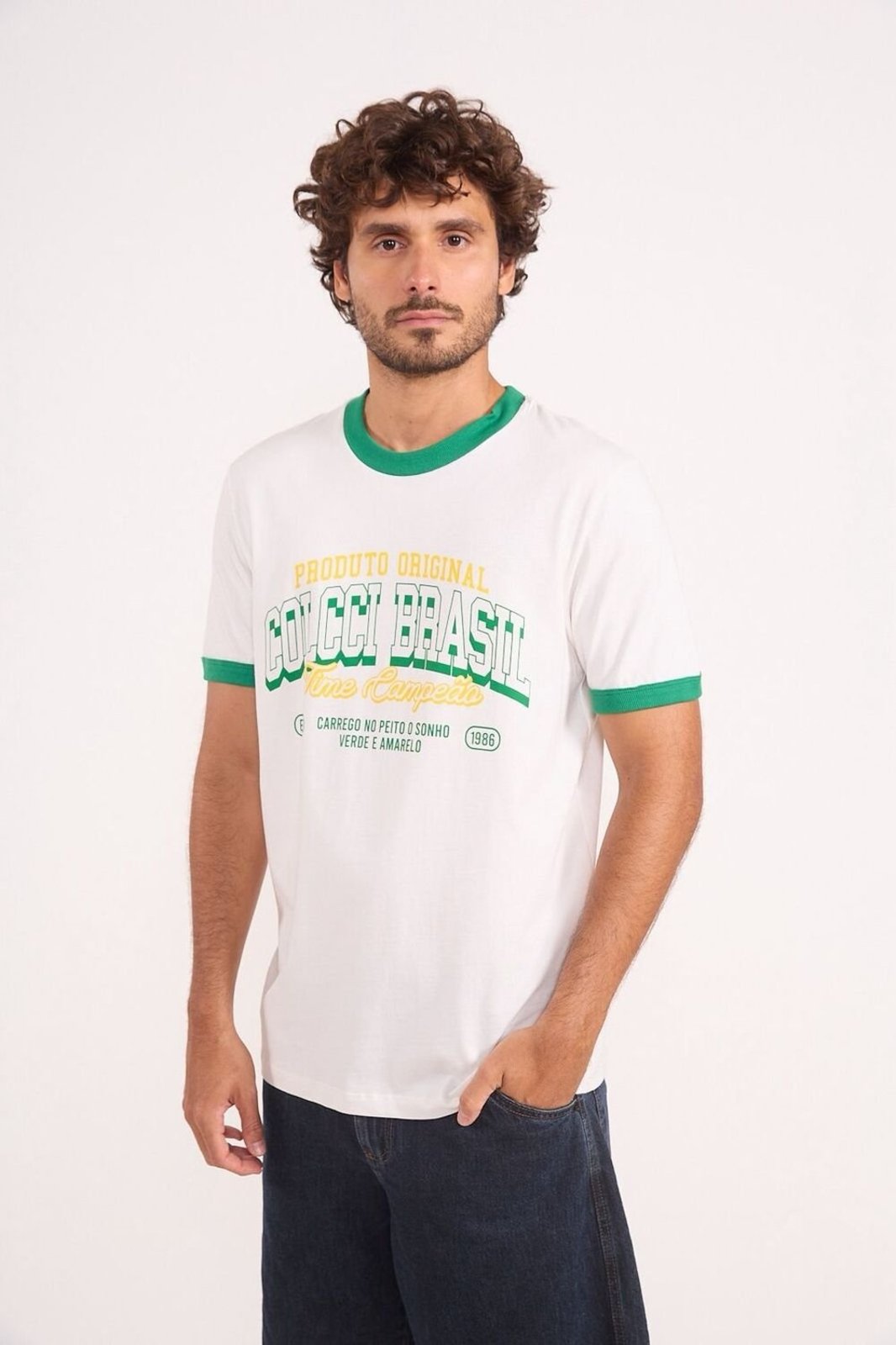 Camiseta Casual Brasil Vintage Colcci Off Shell