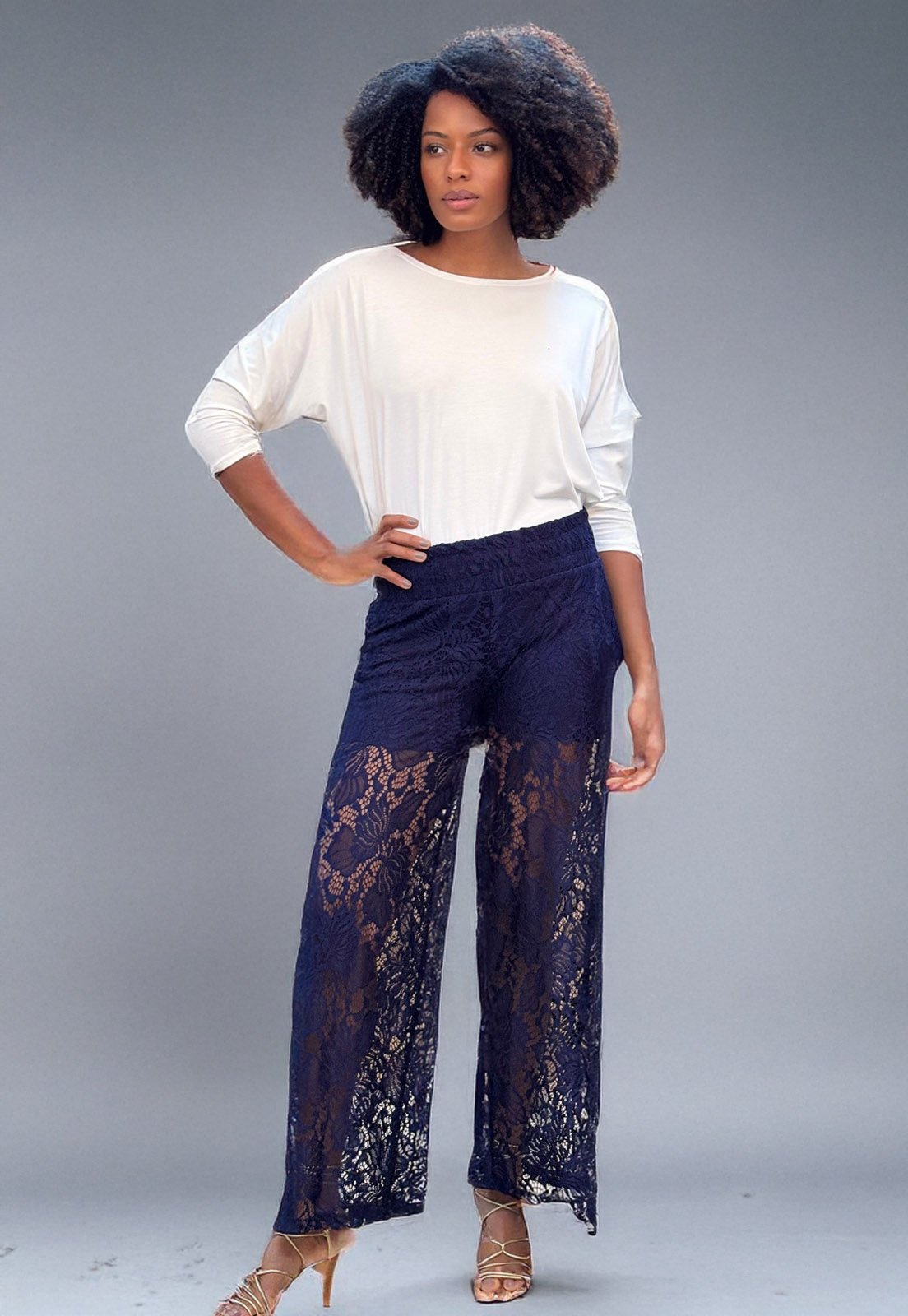 Calça Amazonia Vital Renda Transparente Floral Azul Marinho