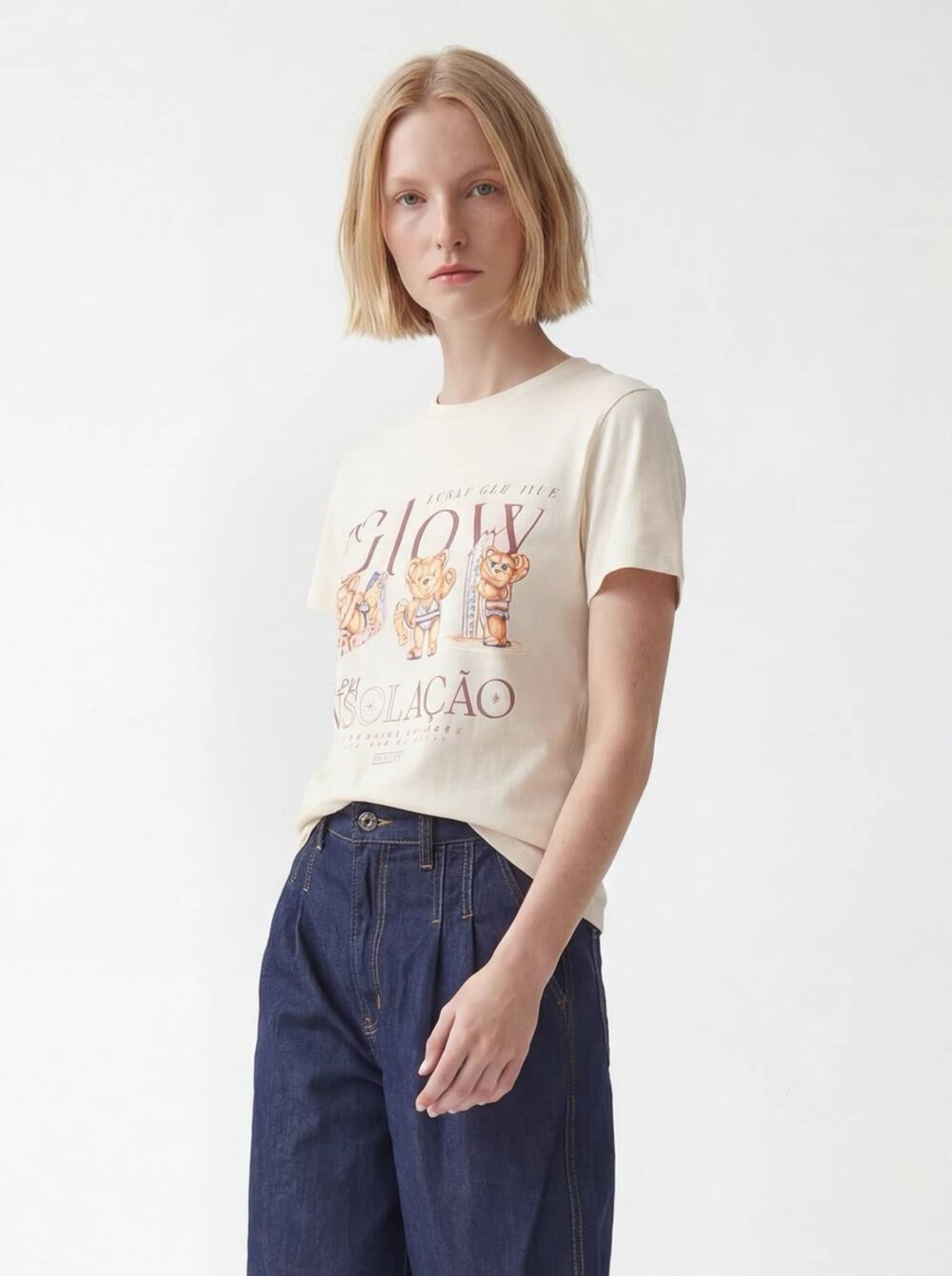 Camiseta Feminina Regular com Estampa Colcci CLC Bege Italian