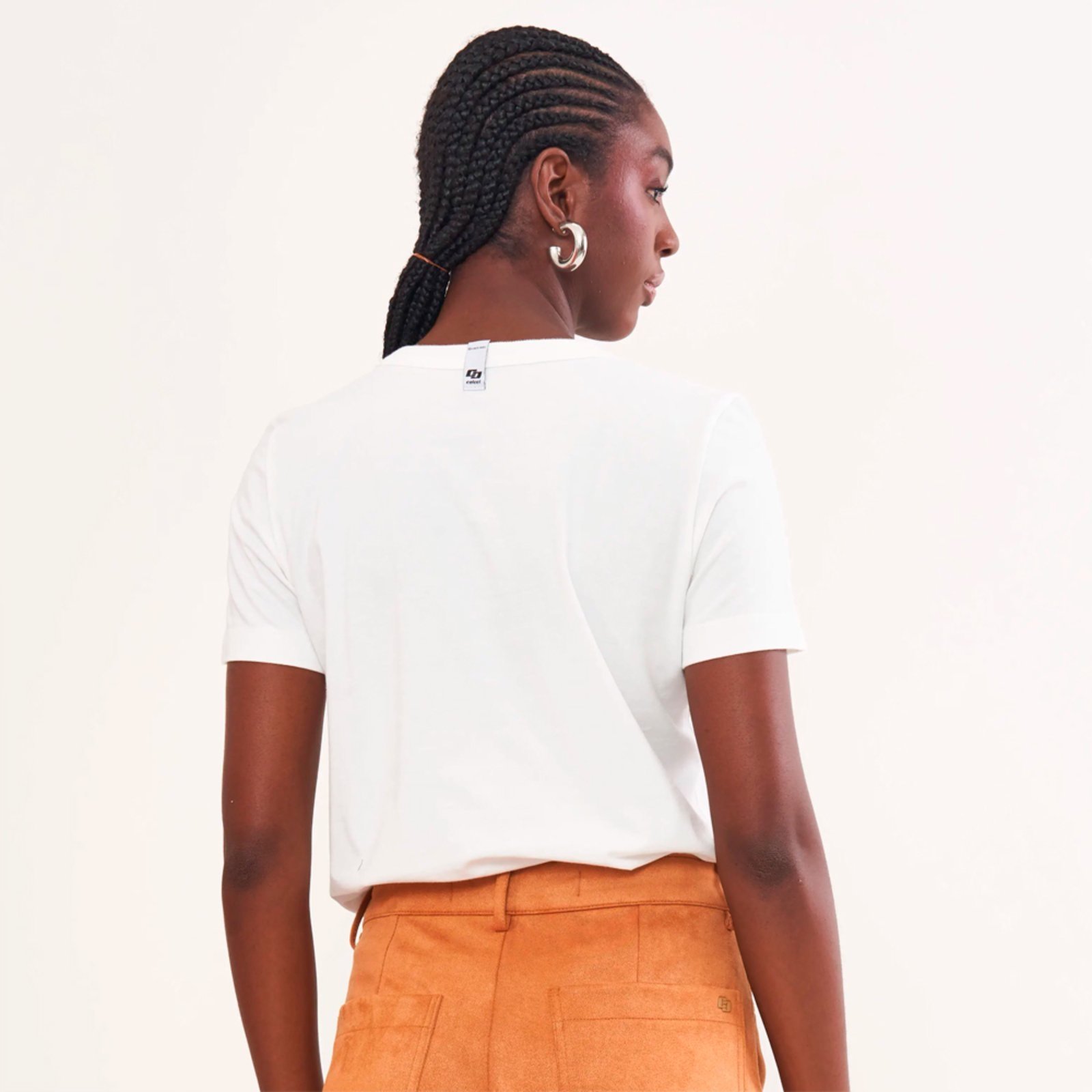 Vista 3 Camiseta Colcci Luxury Pr26 Off White Feminino amarelo white Colcci amarelo white