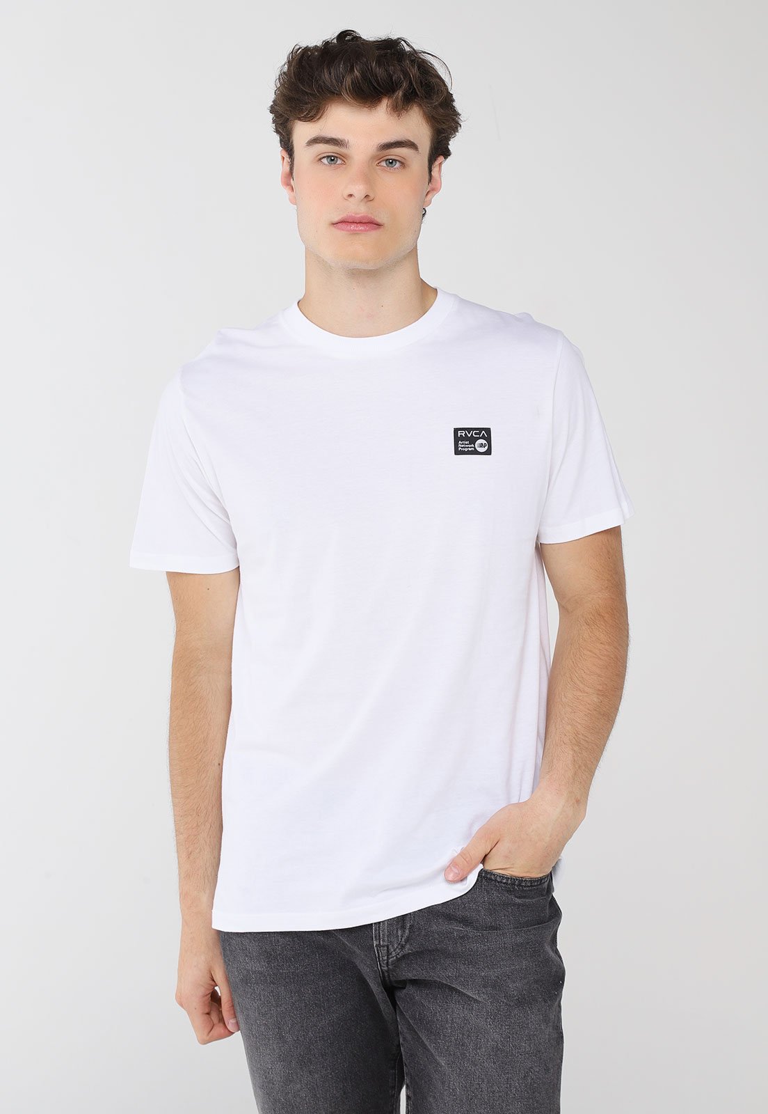 Camiseta Masculina RVCA ANP Label Branca
