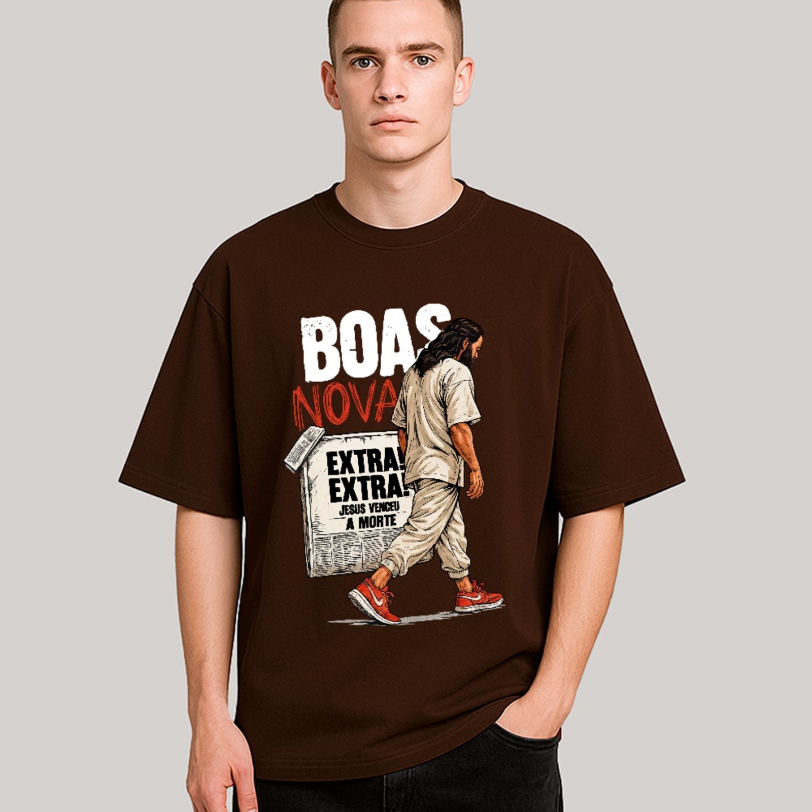 Camiseta Unissex Ousy Cristã Boas Novas Oversized Marrom