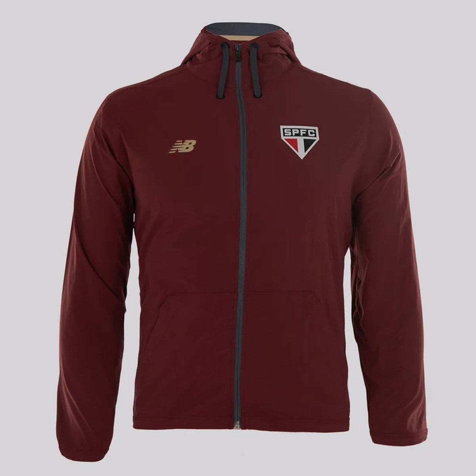 Vista 2 Jaqueta New Balance São Paulo Viagem 2025 Bordô vermelho New Balance vermelho
