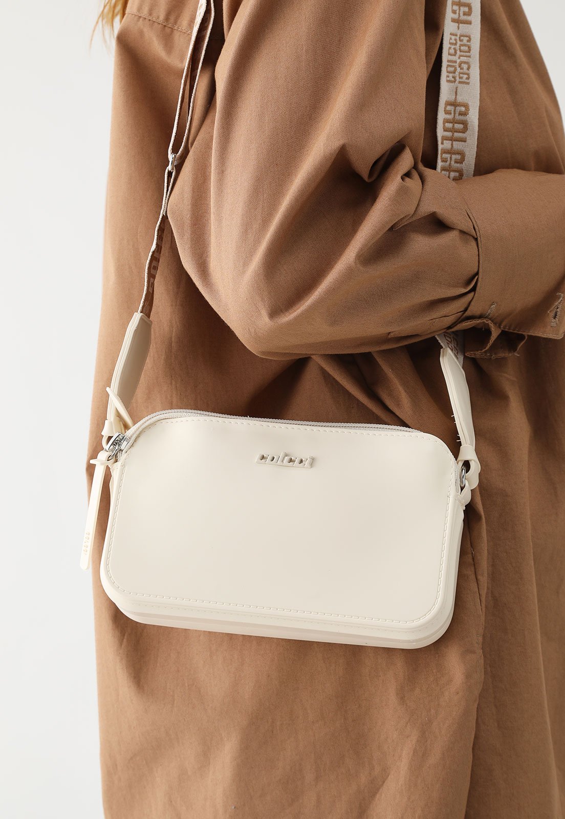 Bolsa Transversal Feminina Colcci Alça Ajustável Off-White