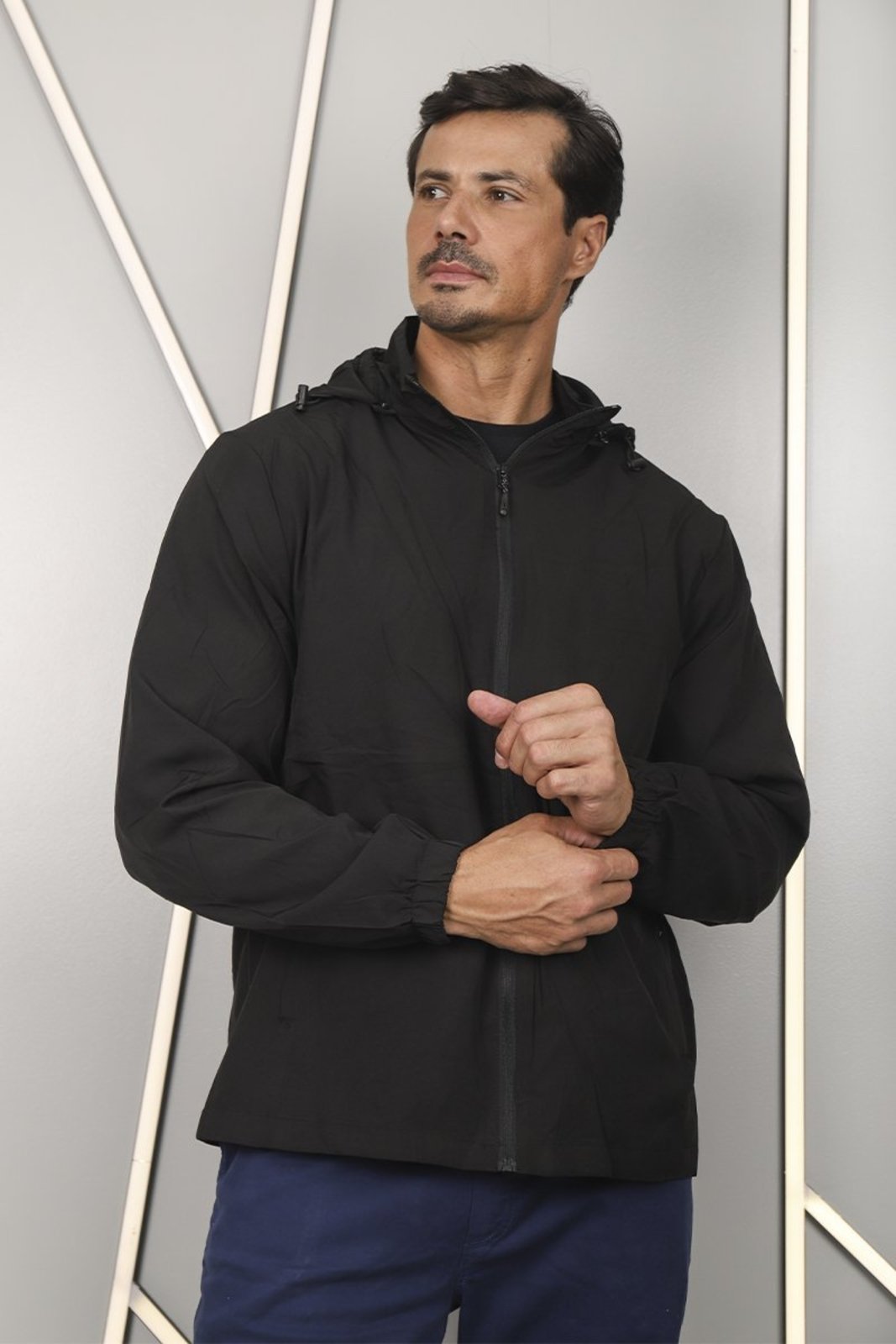 Jaqueta Masculina Corta Vento Nylon Impermeável Capuz Removível Bolso Frontal