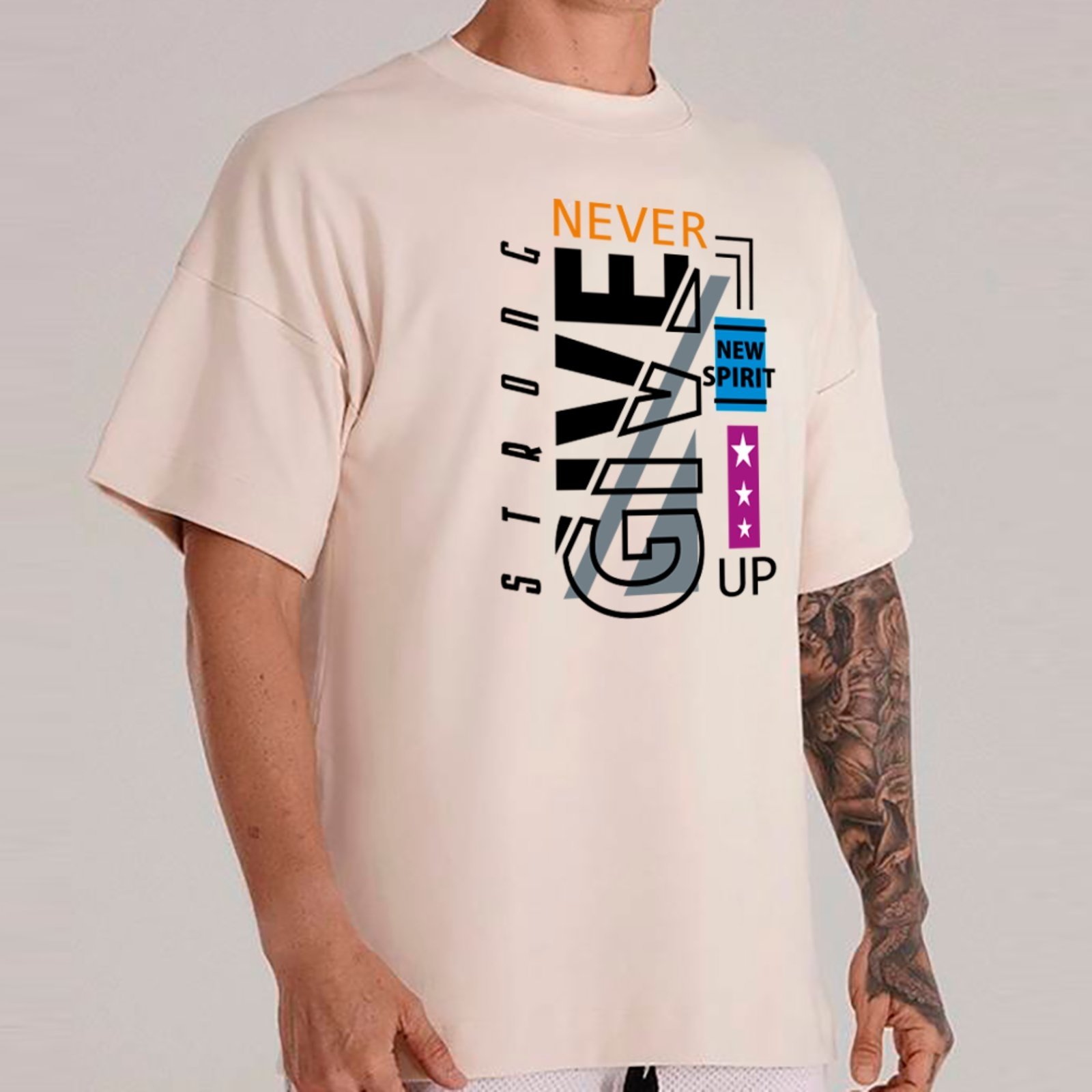 Camiseta Ousy Never Give Up Oversized Unissex Off White