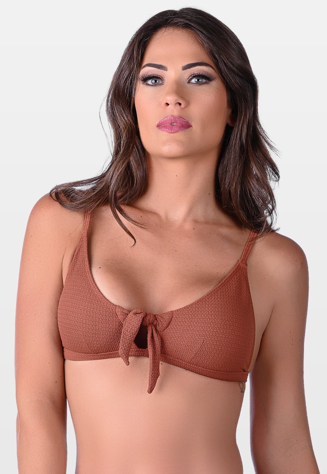 Top Summer Soul Com Bojo Removível e Nó Frontal Texturizado Marrom