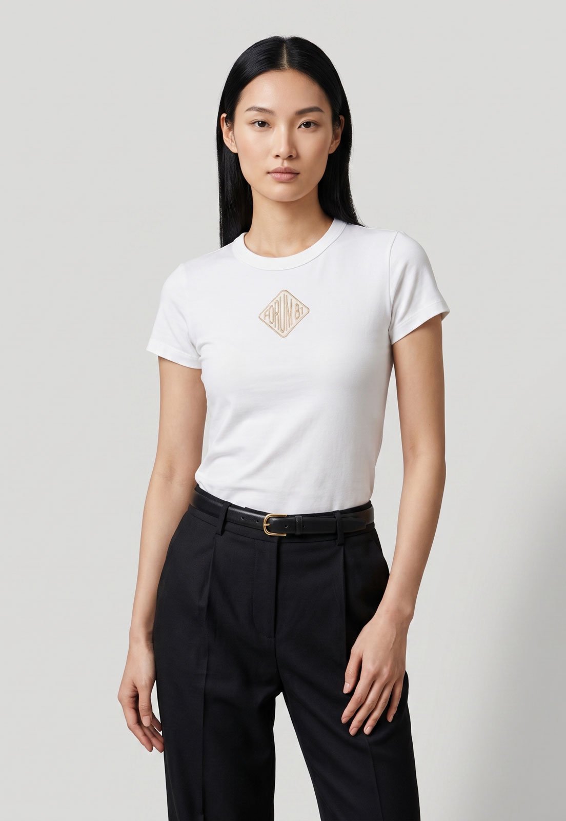 Camiseta Feminina Forum Bordada Branca