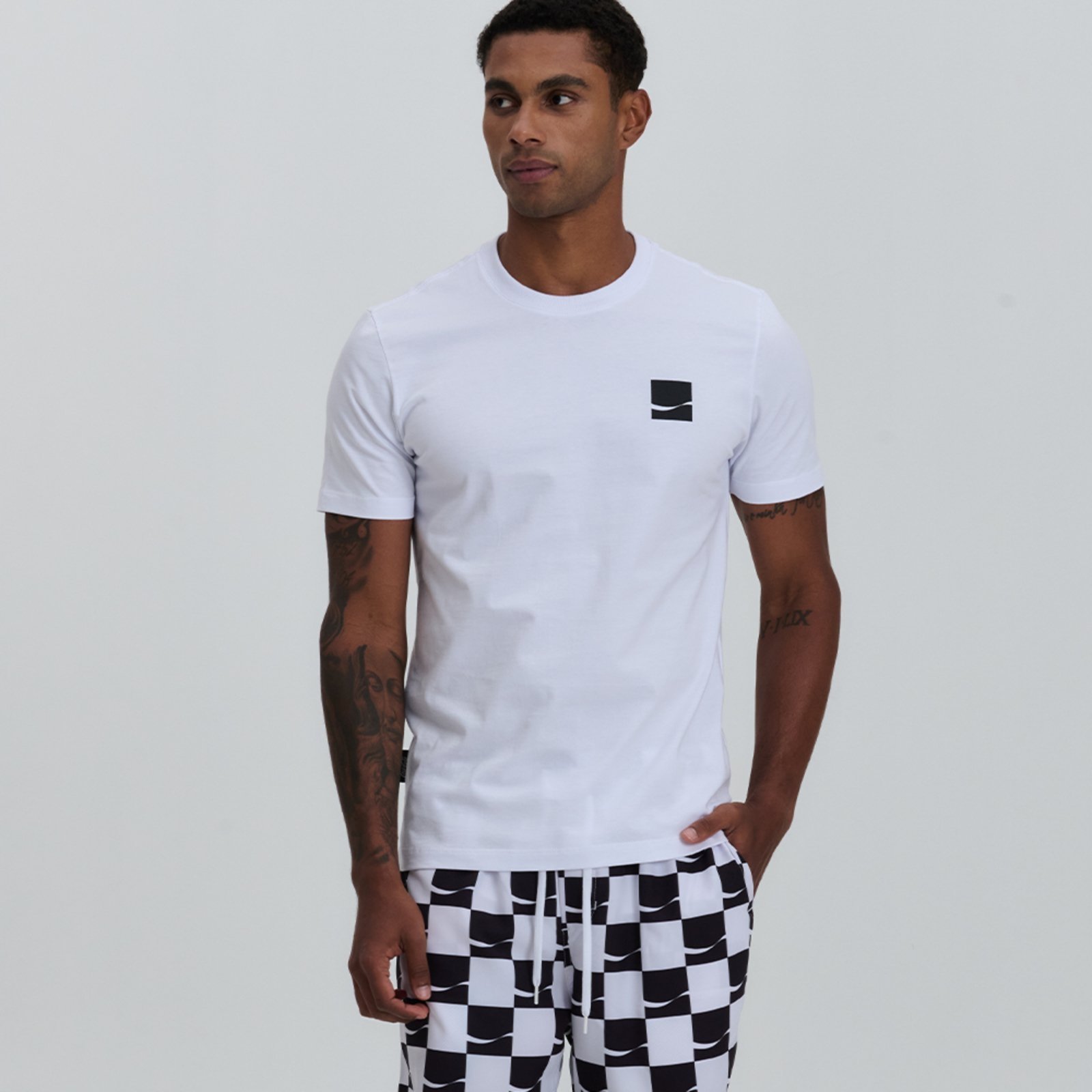 Camiseta Masculina Comfort Coca-Cola Wave Coca-Cola Jeans Branco Óptico