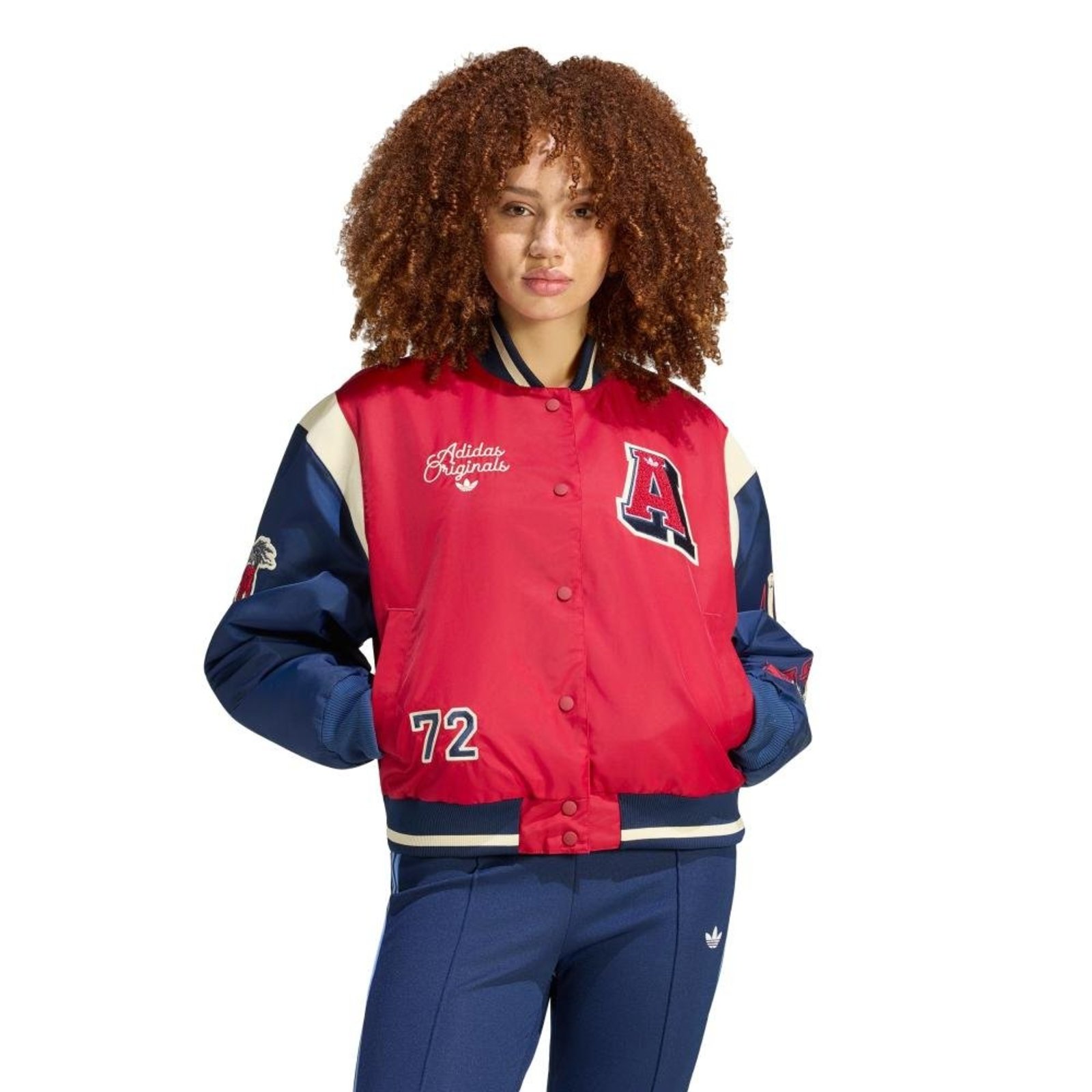 JAQUETA BOMBER COM ESCUDOS adidas Originals Vermelho