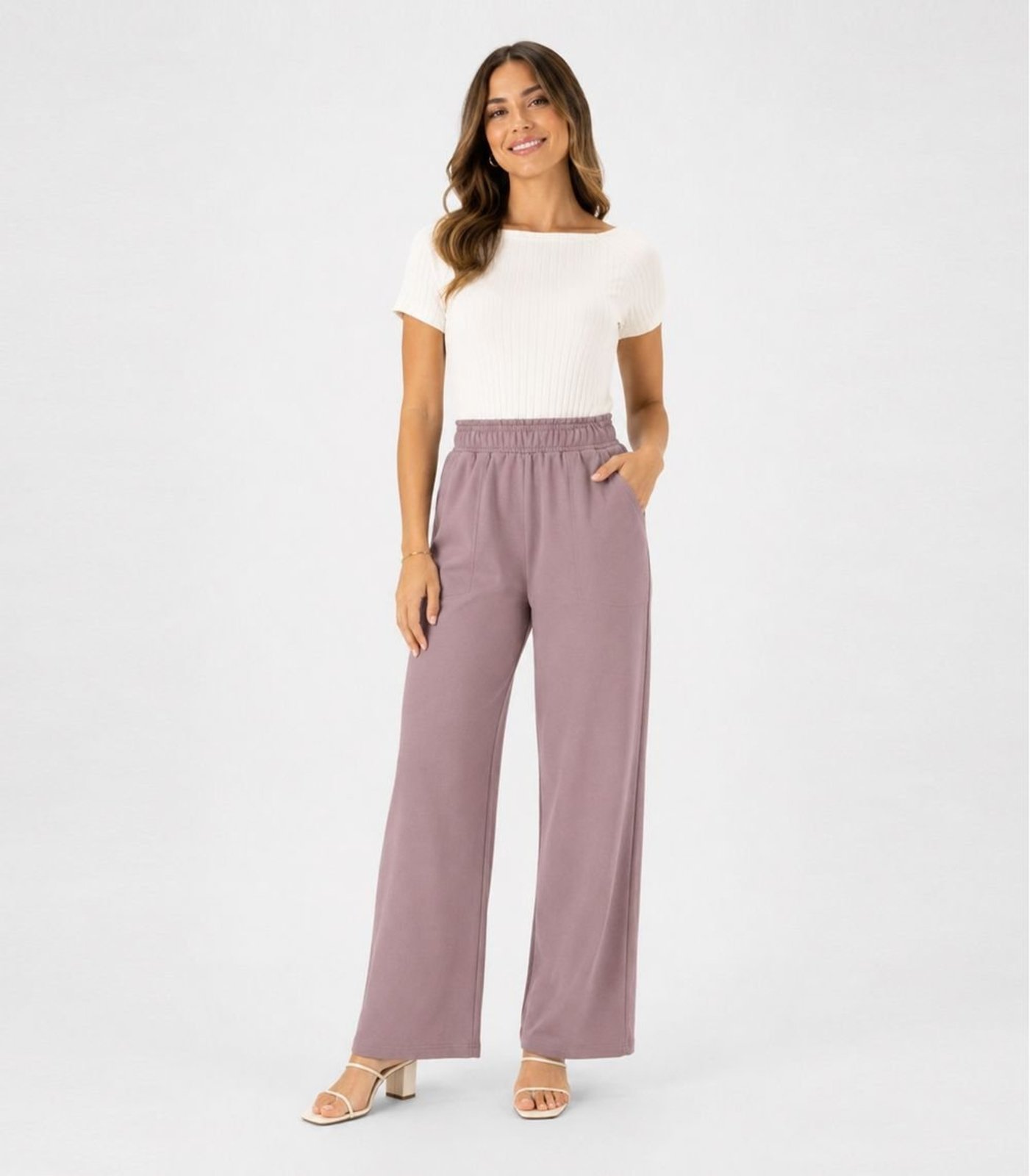 Calça Feminina Em Moletom Peluciado Infinita Cor Marrom