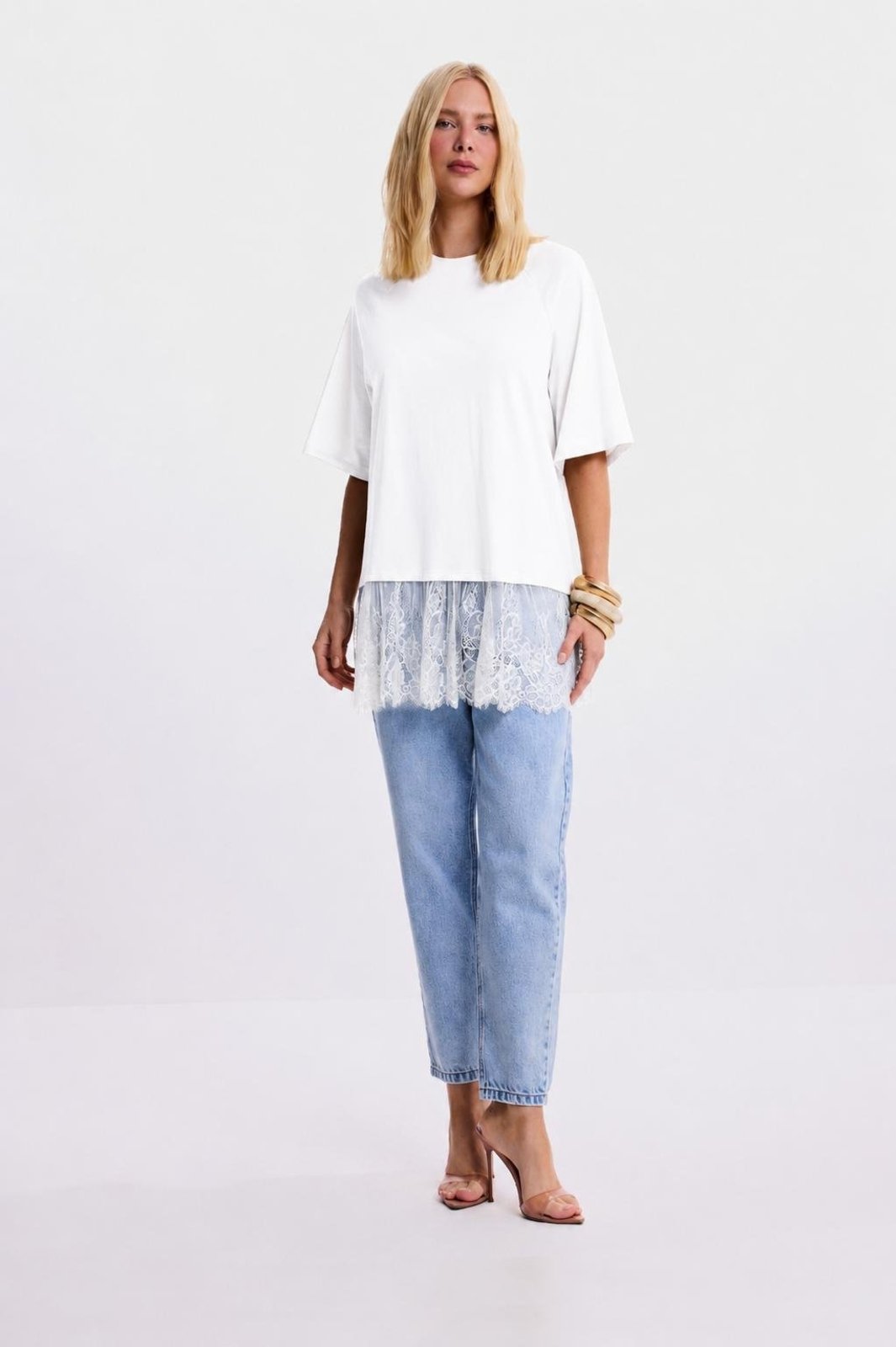 Camiseta Com Babado De Renda Carlota Costa Branco