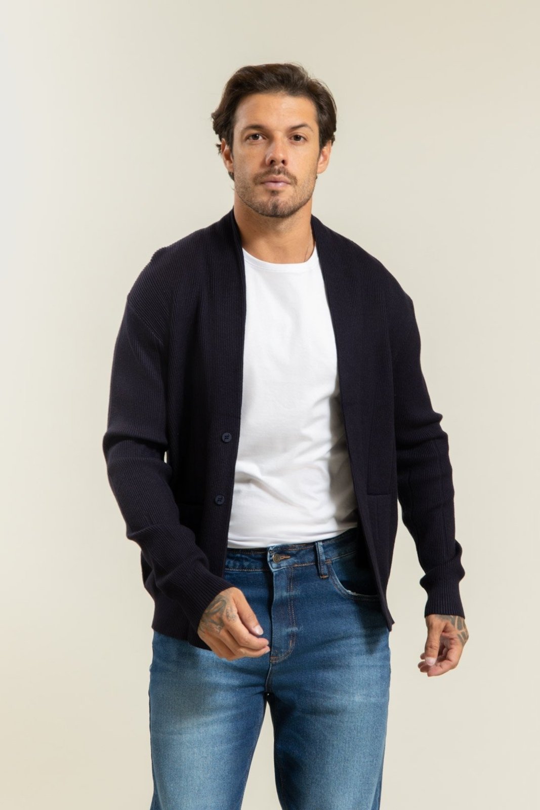 Cardigan Tricot Masculino com Bolsos em Viscose Azul Marinho Dialogo